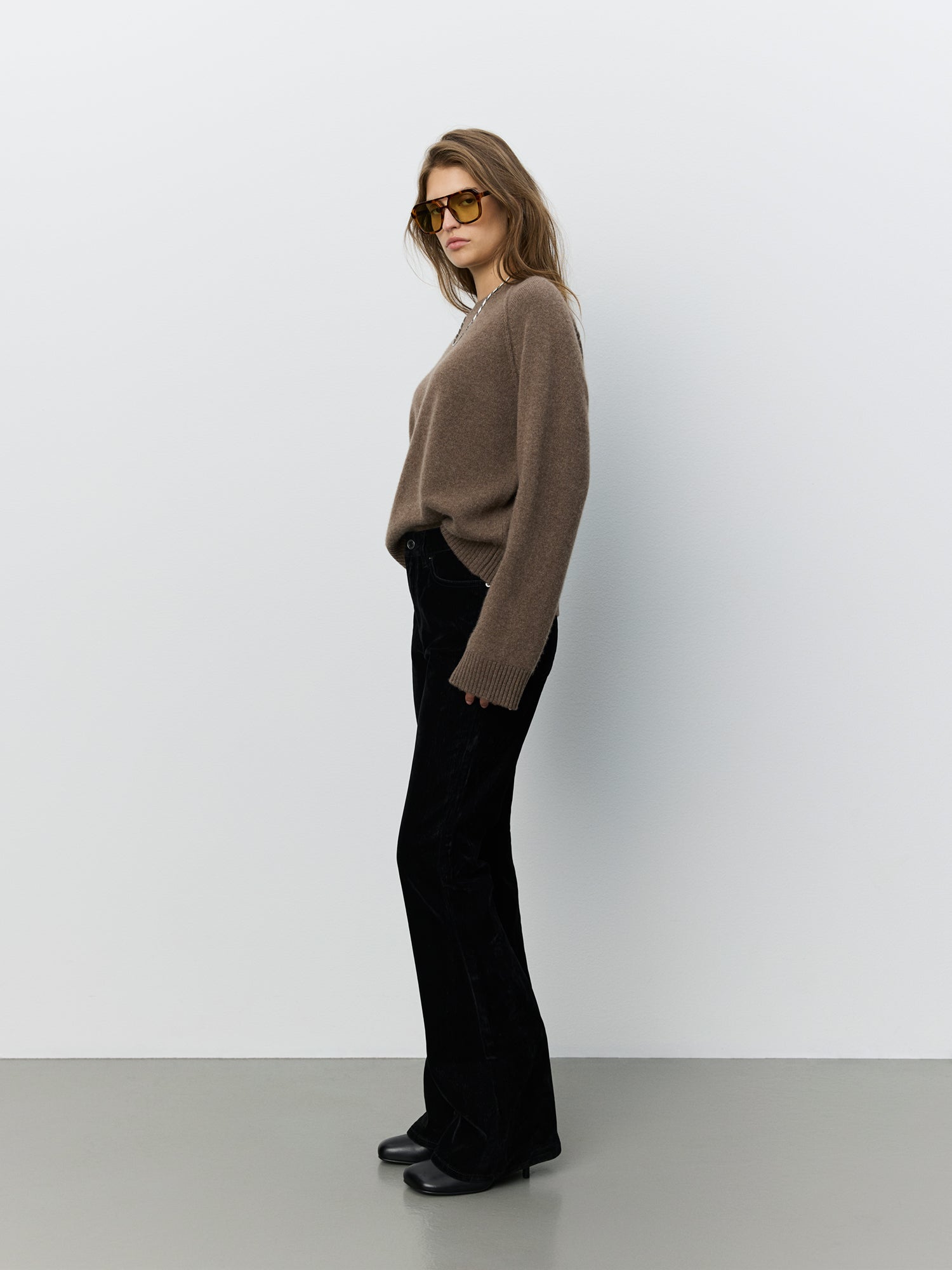 sofie-schnoor-women-floresw-cashmere-pullover-braun-melange image 3