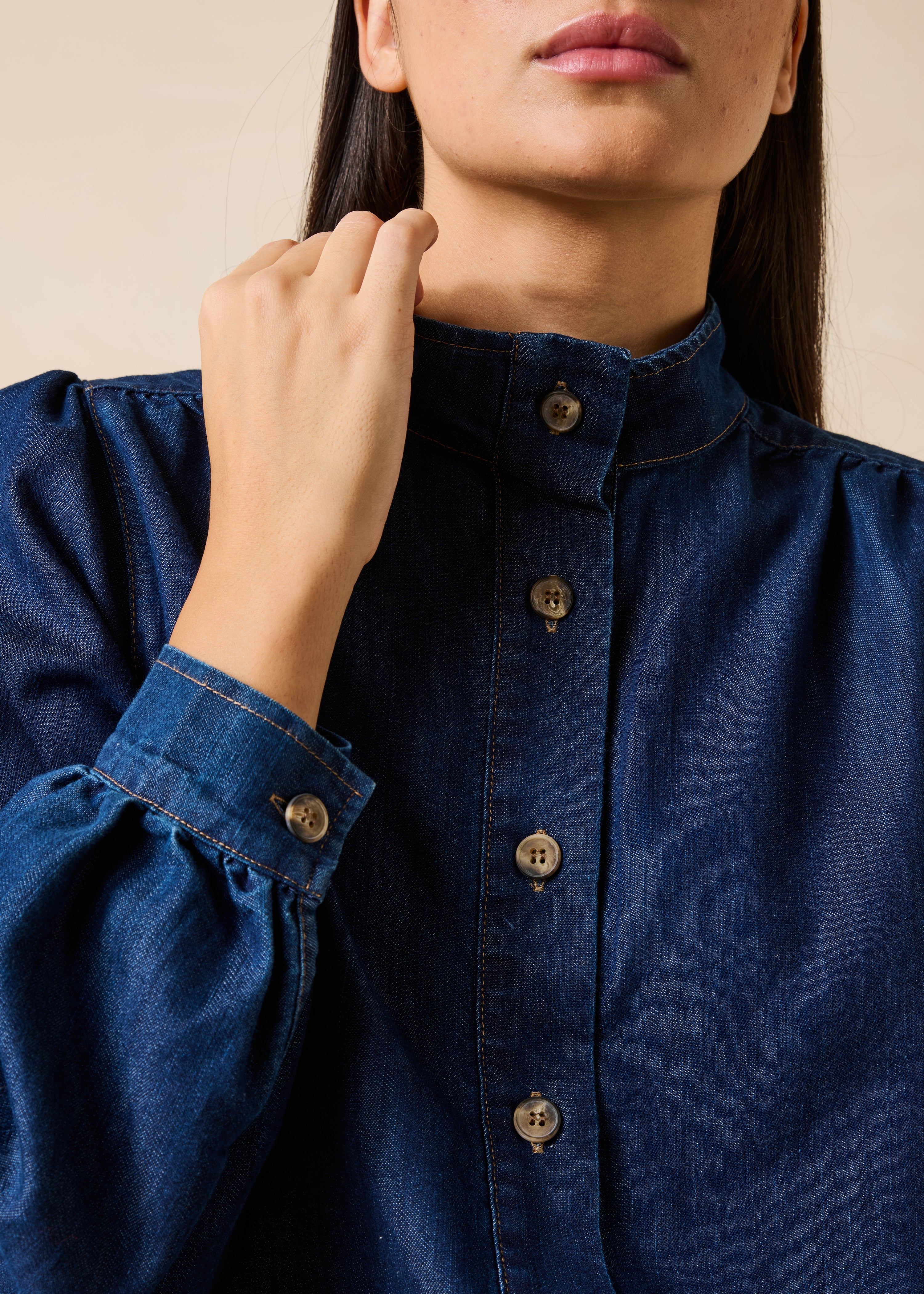 la-f-e-marabout-e-gaya-bluse-blau-denim-jeansbluse image 5