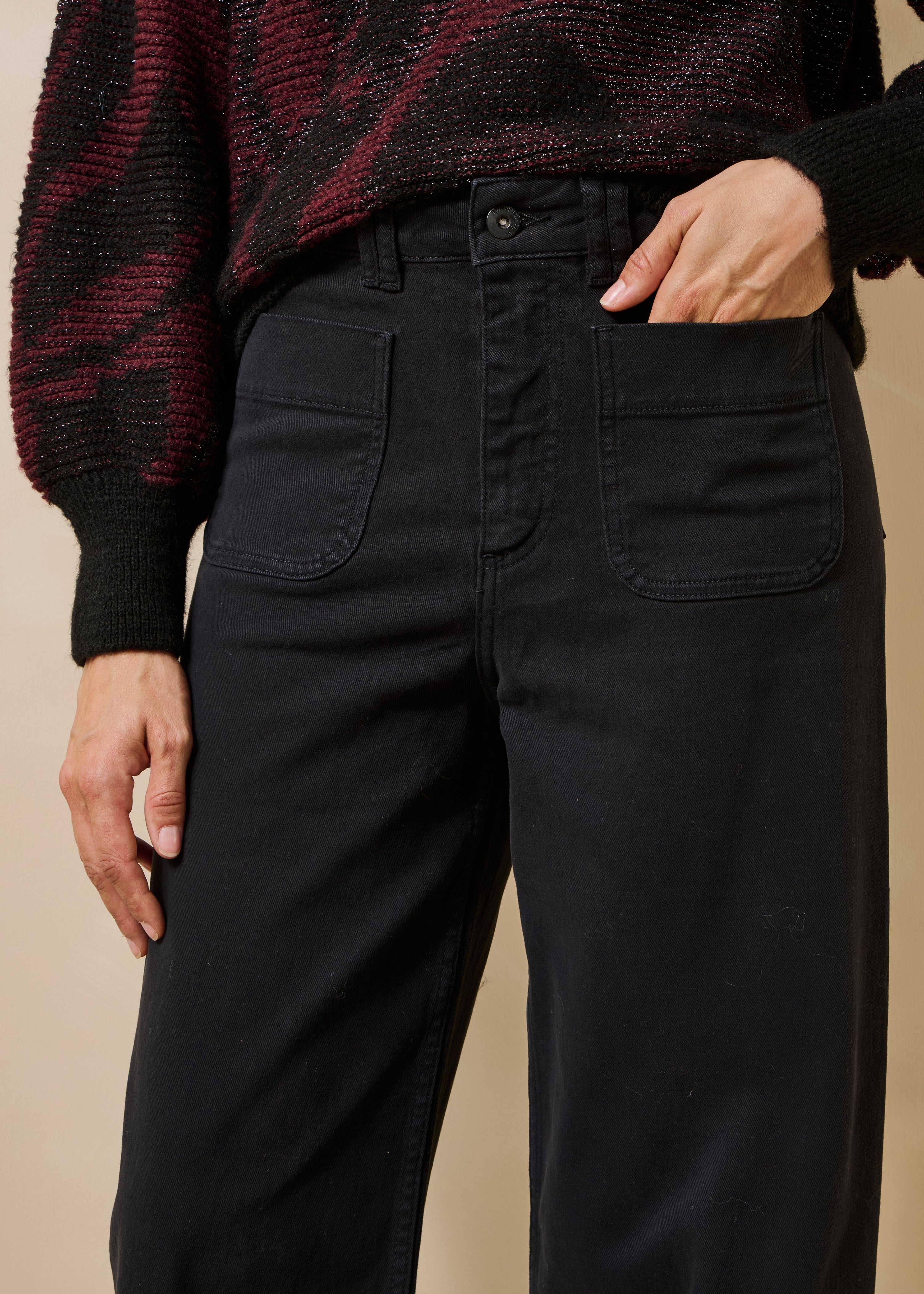 la-f-e-marabout-e-elefan-jeans-schwarz-high-waist-bio image 5