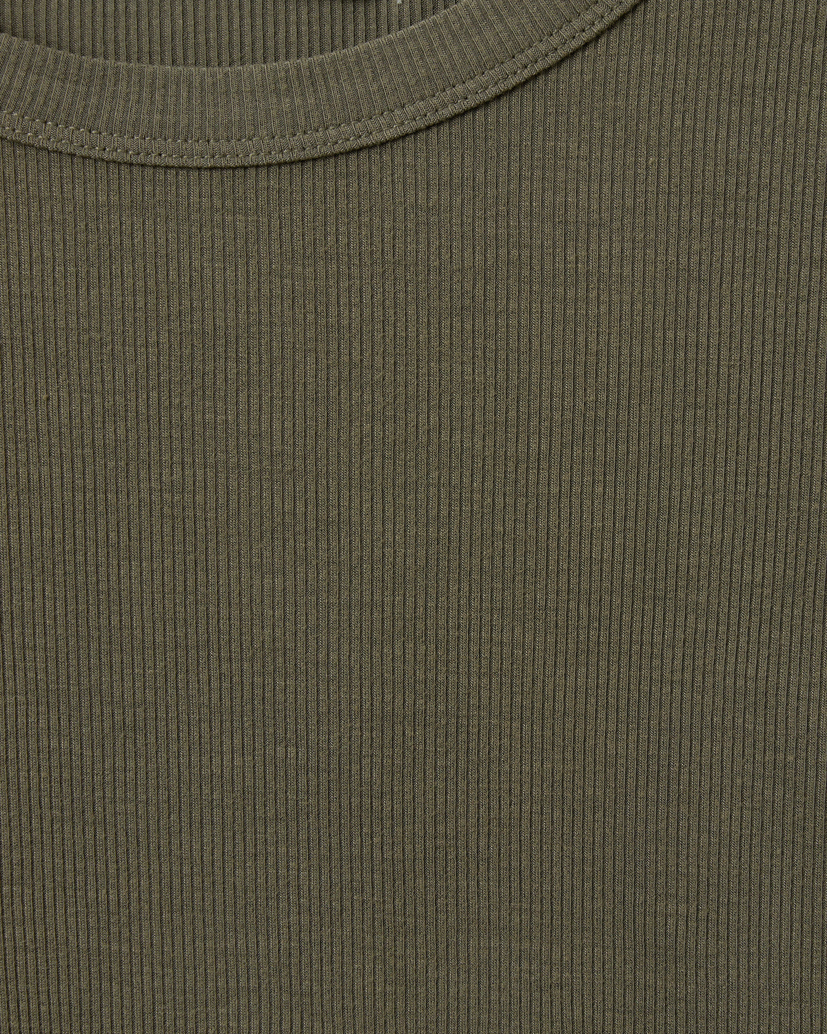 sofie-schnoor-women-snos414-nataliasw-t-shirt-army image 6