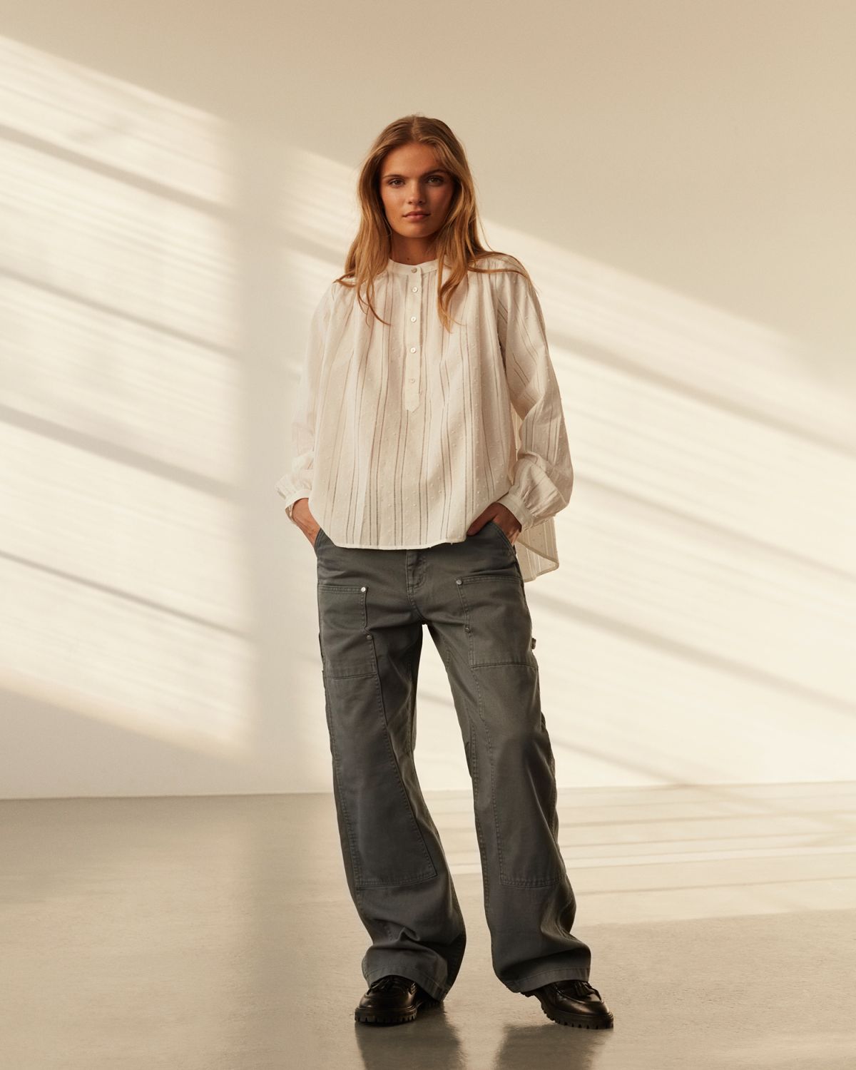 sofie-schnoor-alliciasw-snos428-jeans-damen-charcoal-grey-baggy image 4