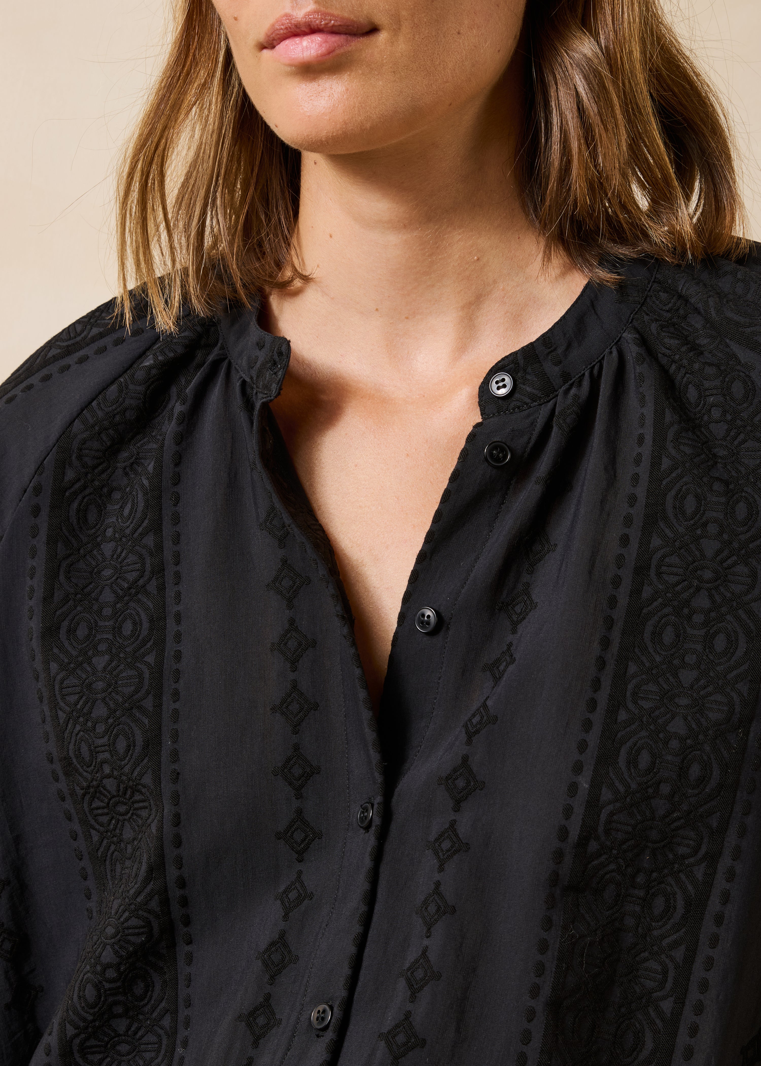 la-f-e-marabout-e-elvia-bluse-schwarz-ethno-jacquard image 5