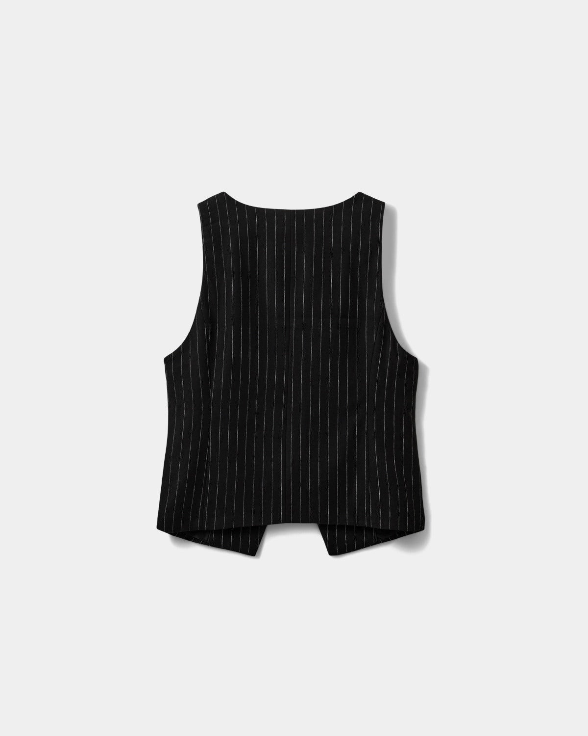 sofie-schnoor-women-yokosw-weste-white-black-striped-nadelstreifen image 6
