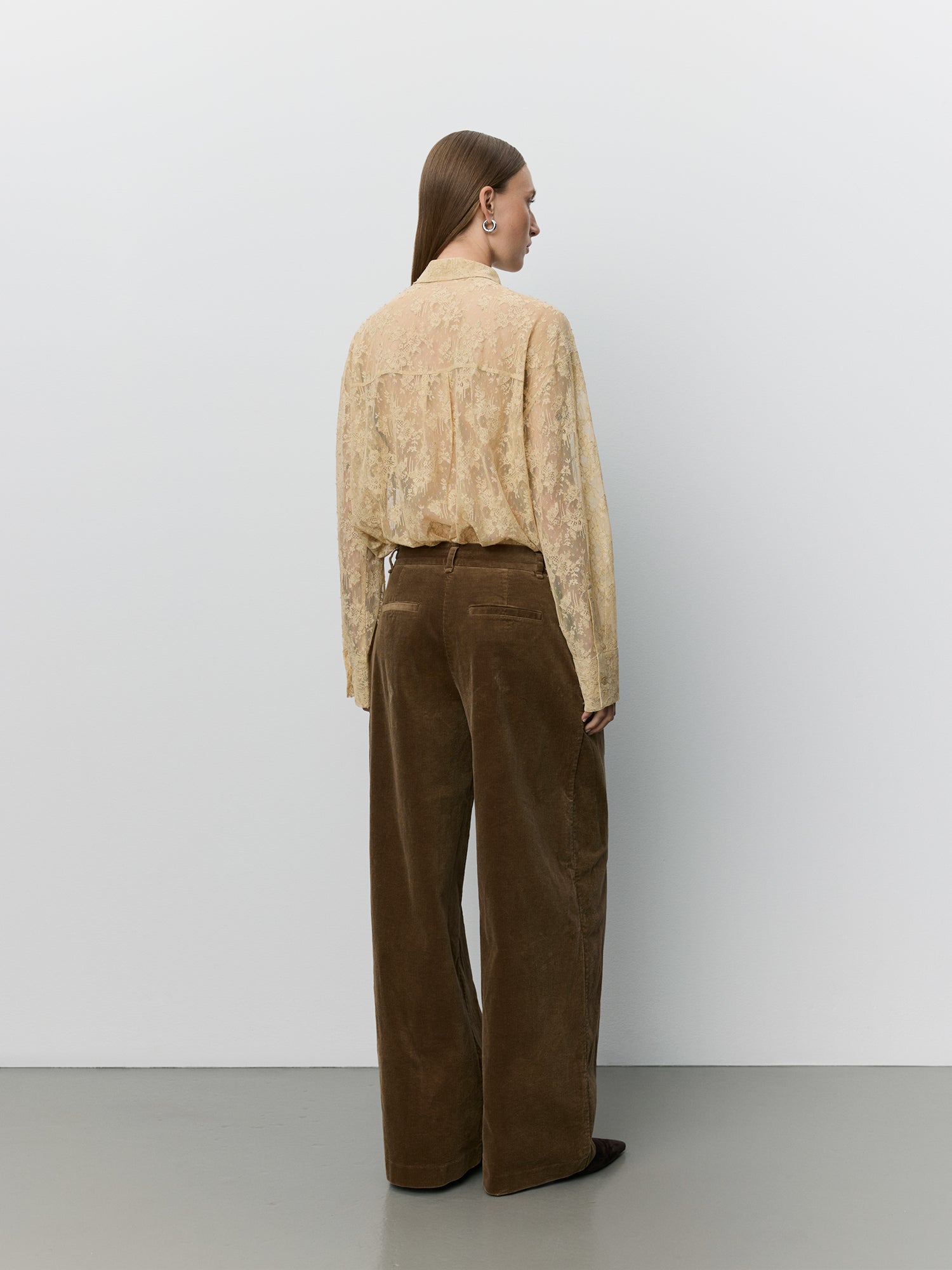 sofie-schnoor-corliesw-cordhose-damen-braun-wide-leg image 5
