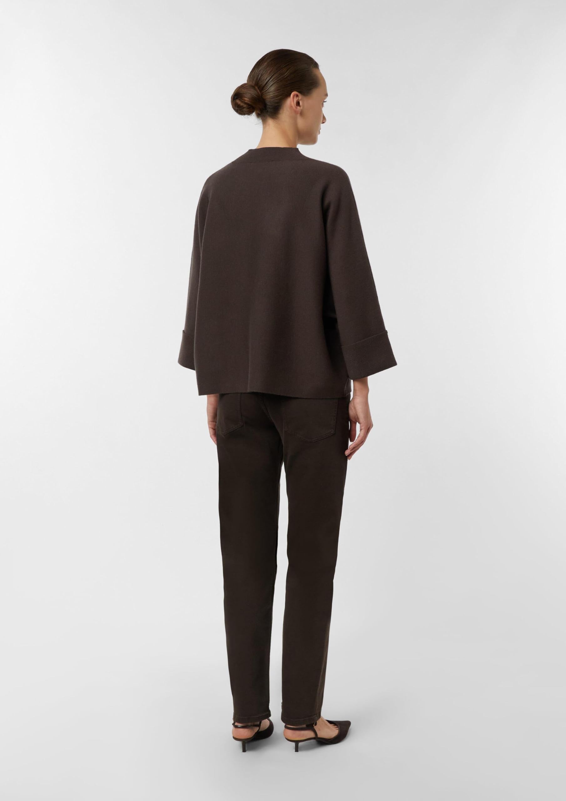 comma-ponchos-poncho-damen-berwurf-elegant image 8