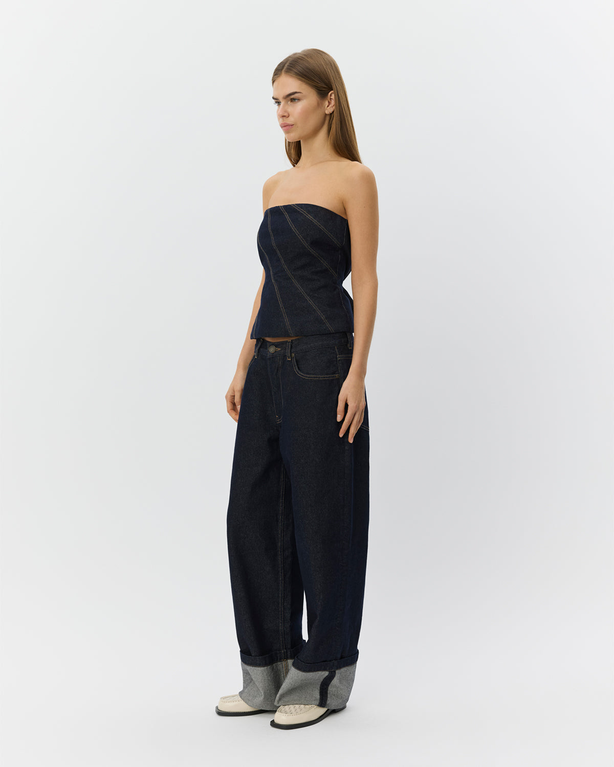 sofie-schnoor-women-mishasw-jeans-wide-leg-dark-denim image 3