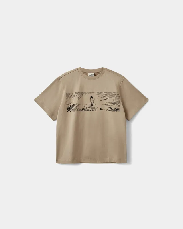 sofie-schnoor-young-verinasy-t-shirt-sand-moomin-print image 1