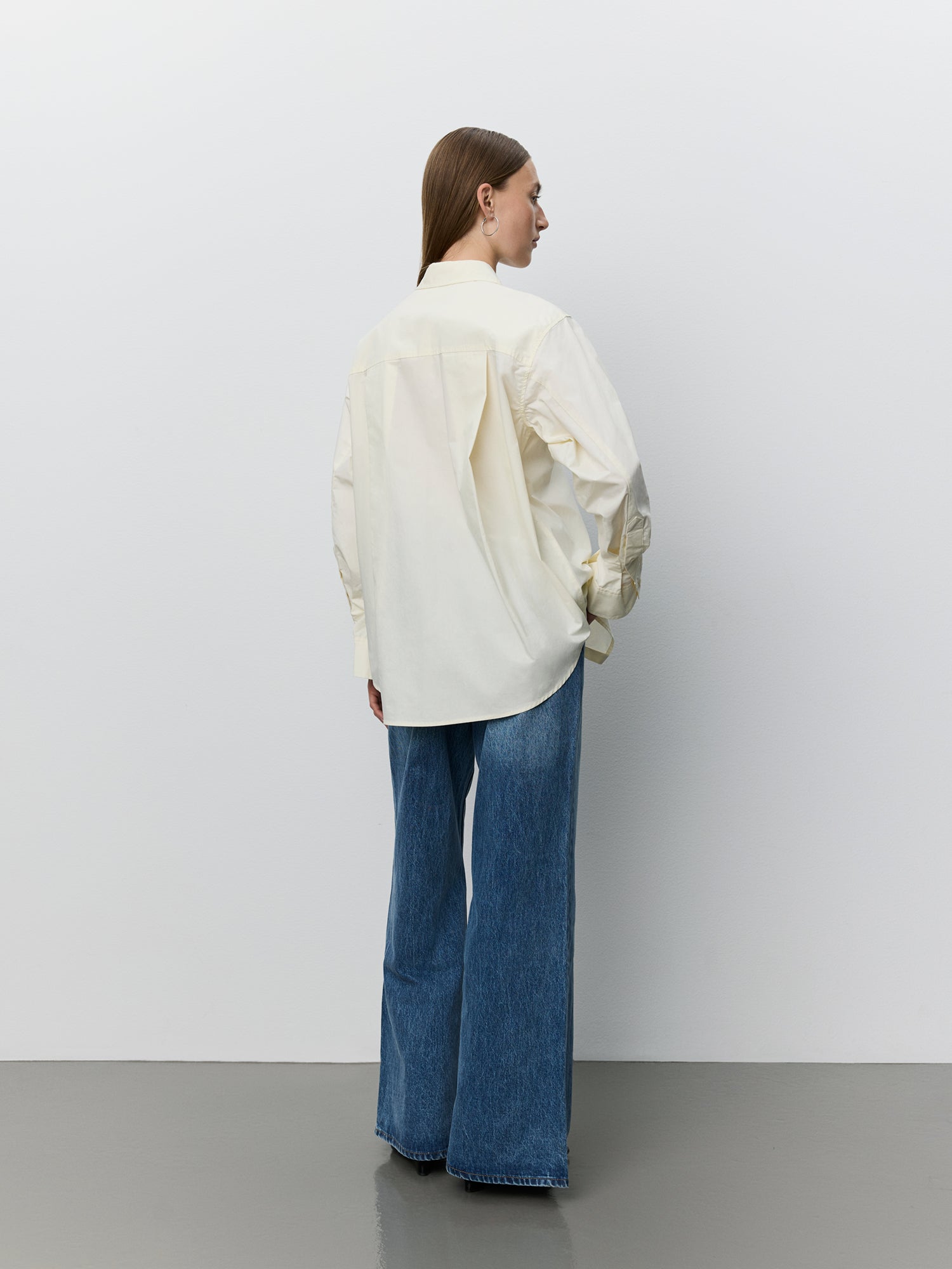 sofie-schnoor-abbysw-shirt-hellgelb-baumwolle-brusttasche image 4