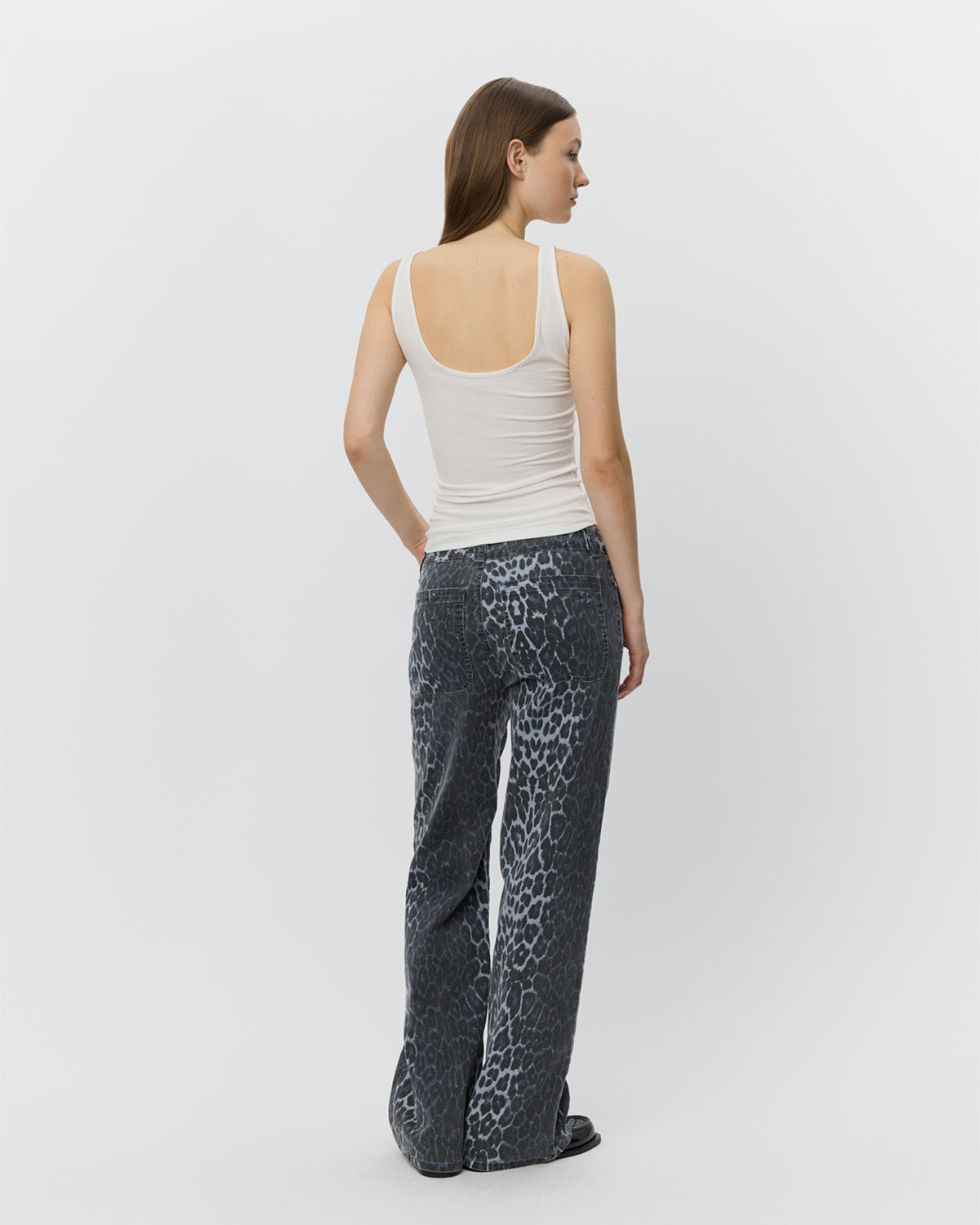 sofie-schnoor-siennasw-leopard-hose-blue-stretch image 3