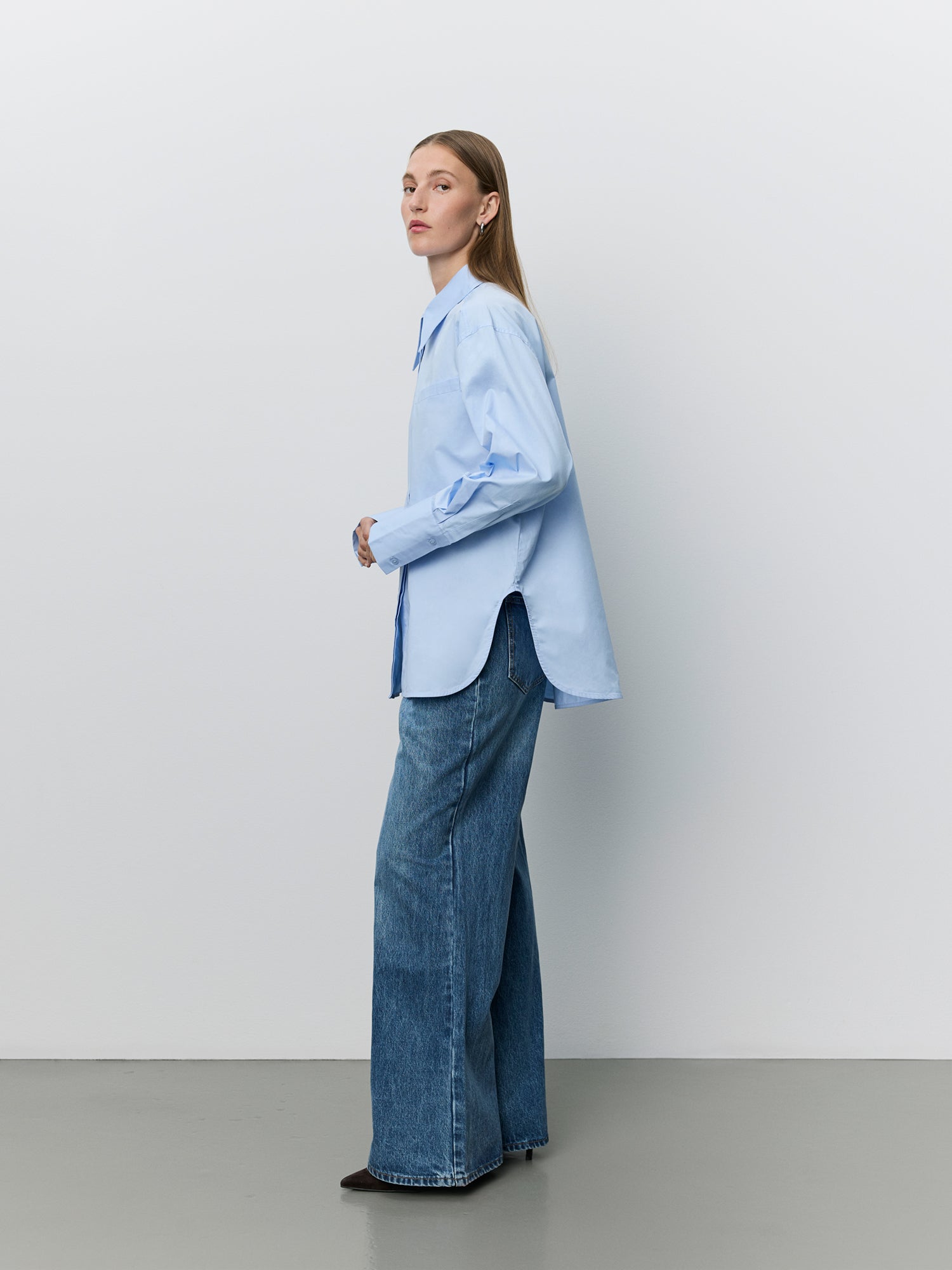 sofie-schnoor-women-perlasw-popeline-bluse-hellblau-baumwolle image 3
