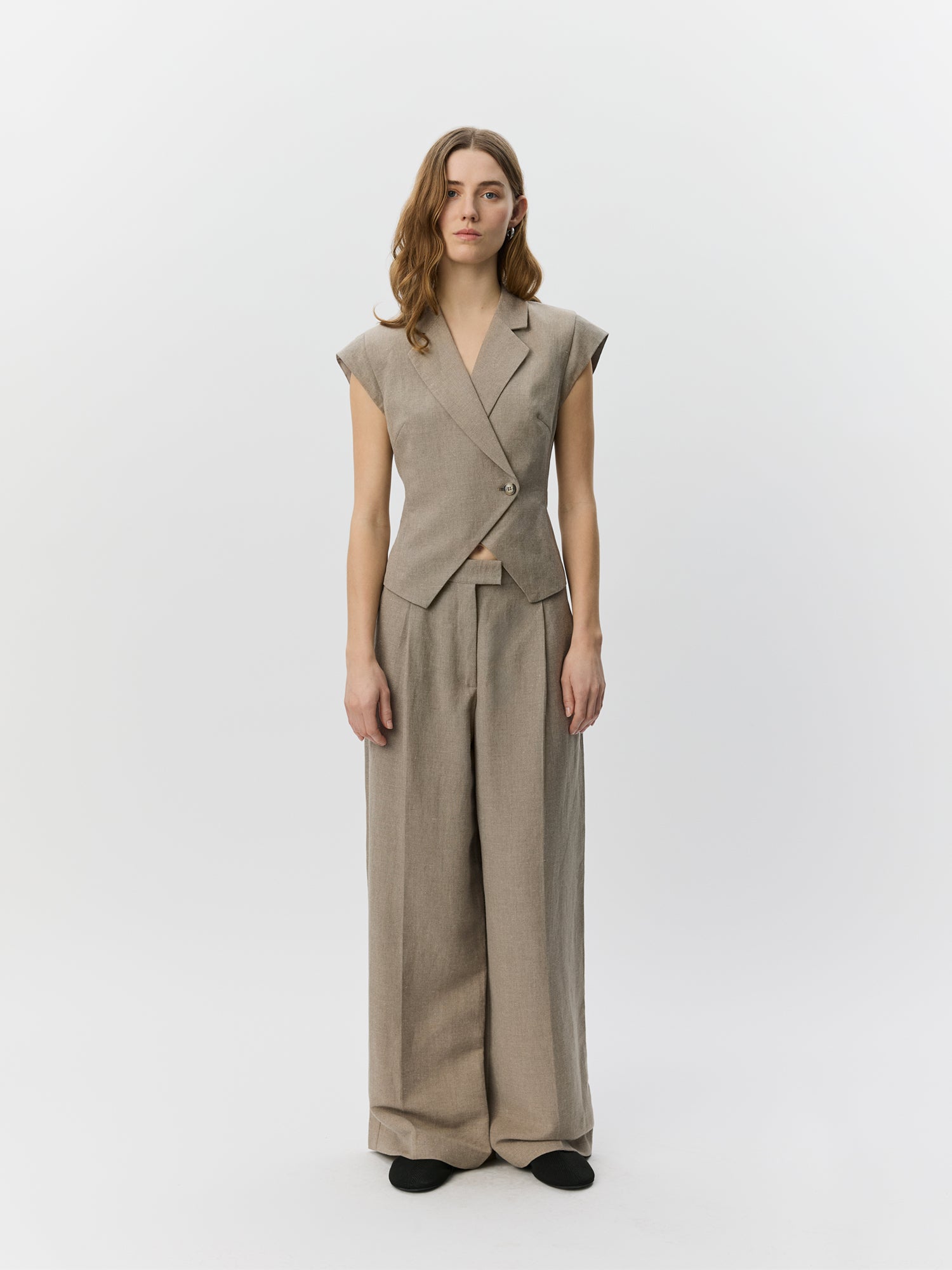 sofie-schnoor-women-majsesw-leinen-blazer-dark-sand-56-leinen image 2