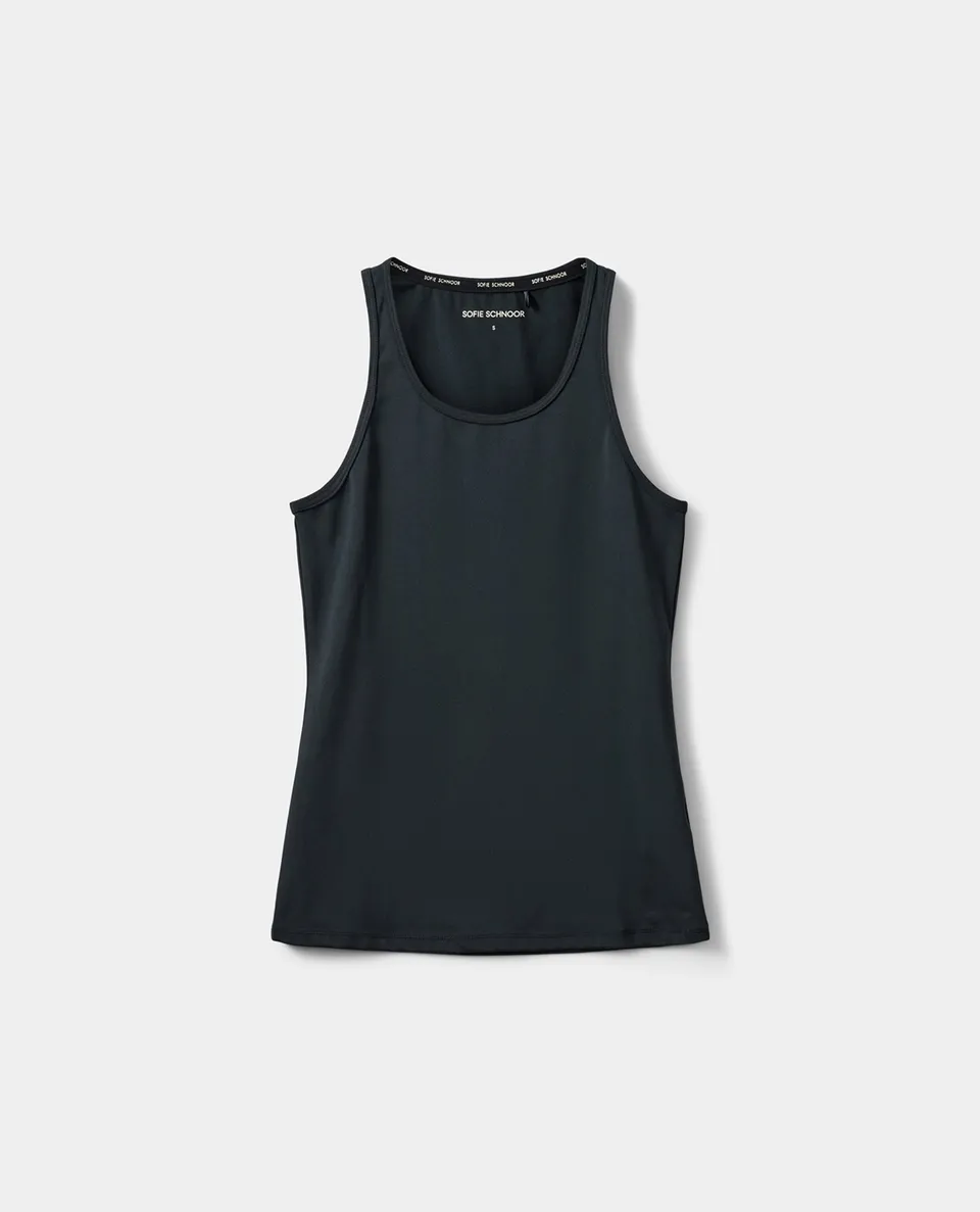 sofie-schnoor-sport-janetsw-top-schwarz-slimfit image 1