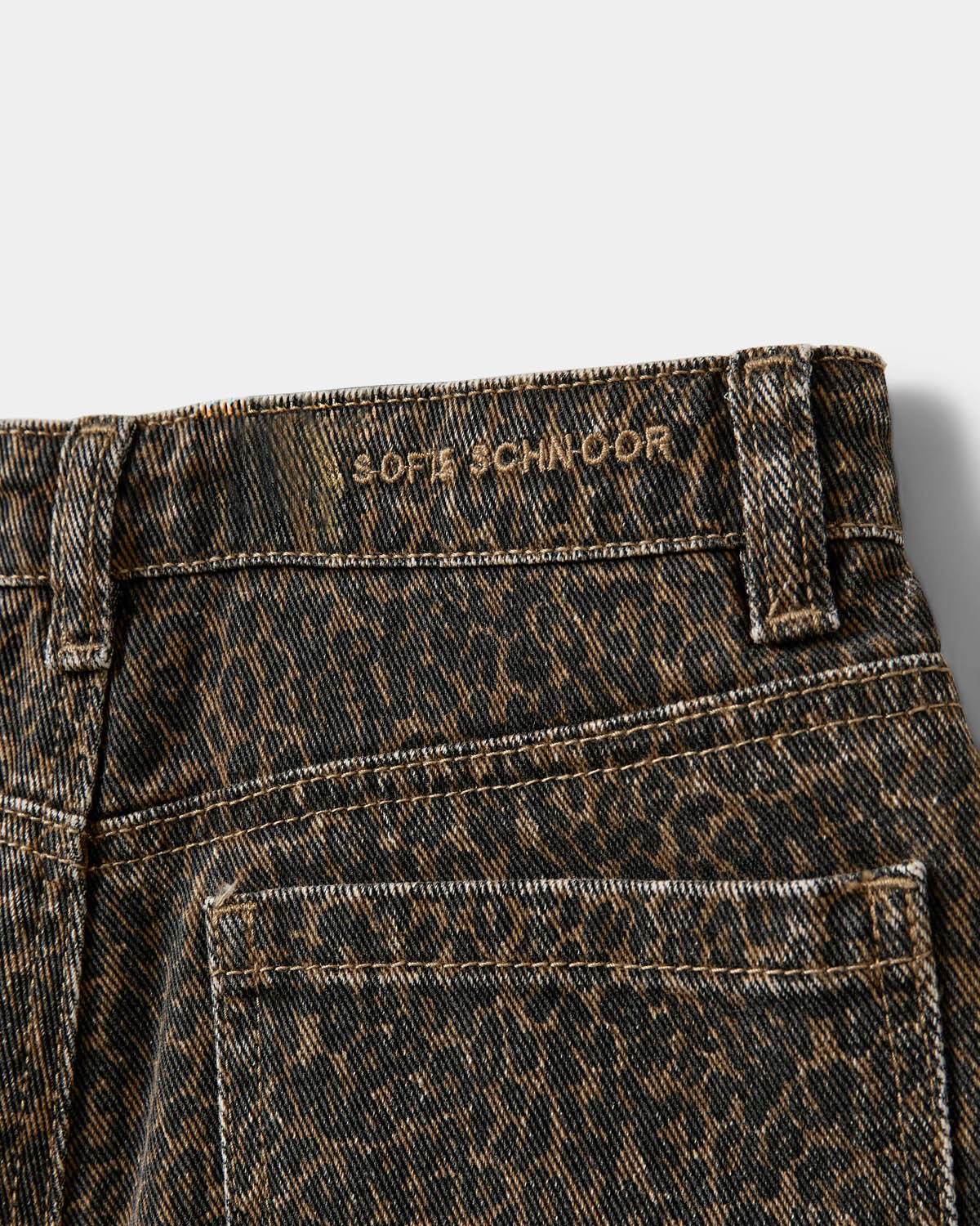 sofie-schnoor-young-havanasy-jeans-leopard-leo image 3