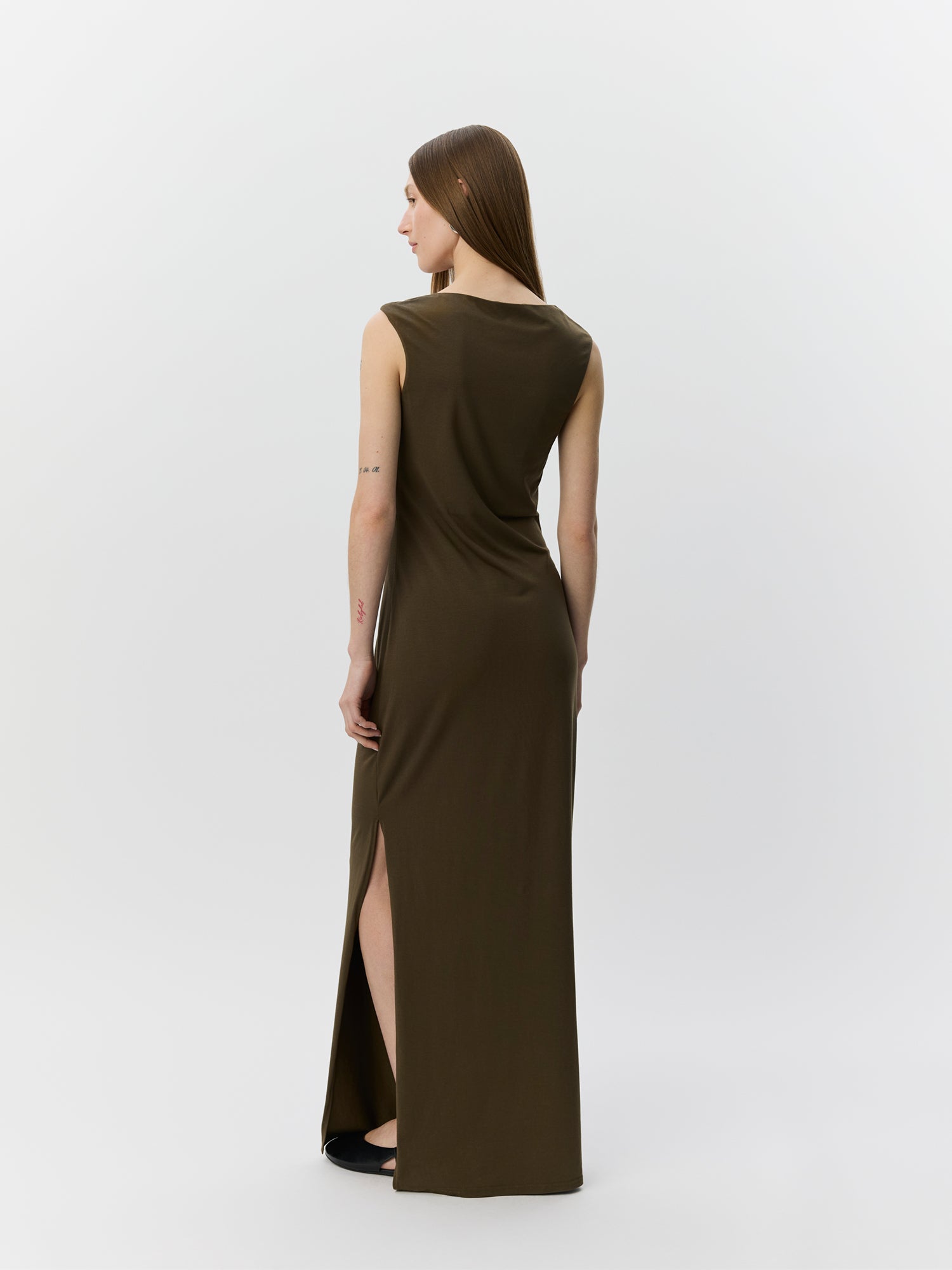 sofie-schnoor-ragnisw-maxikleid-s262331-olive-brown image 4