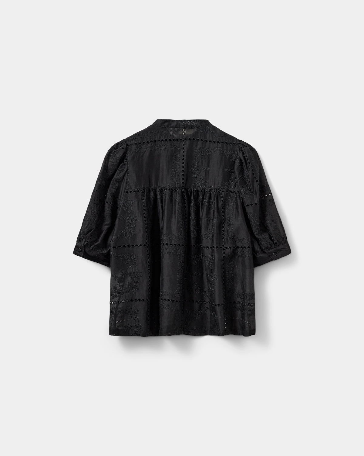 sofie-schnoor-alessiasw-bluse-stickerei-schwarz-lyocell image 6