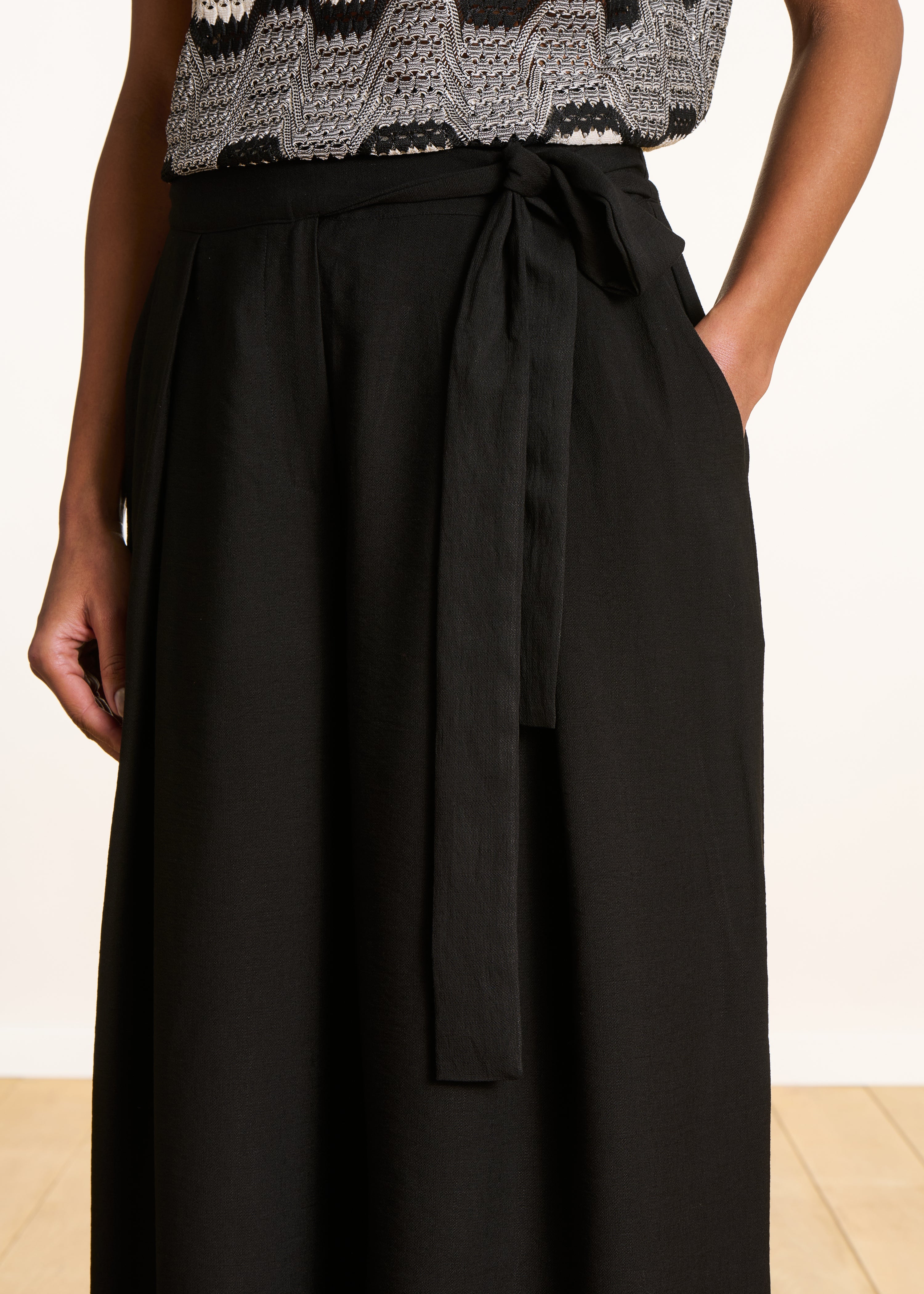 la-f-e-marabout-e-simba-hose-jacquard-schwarz-gr-38-weit image 5