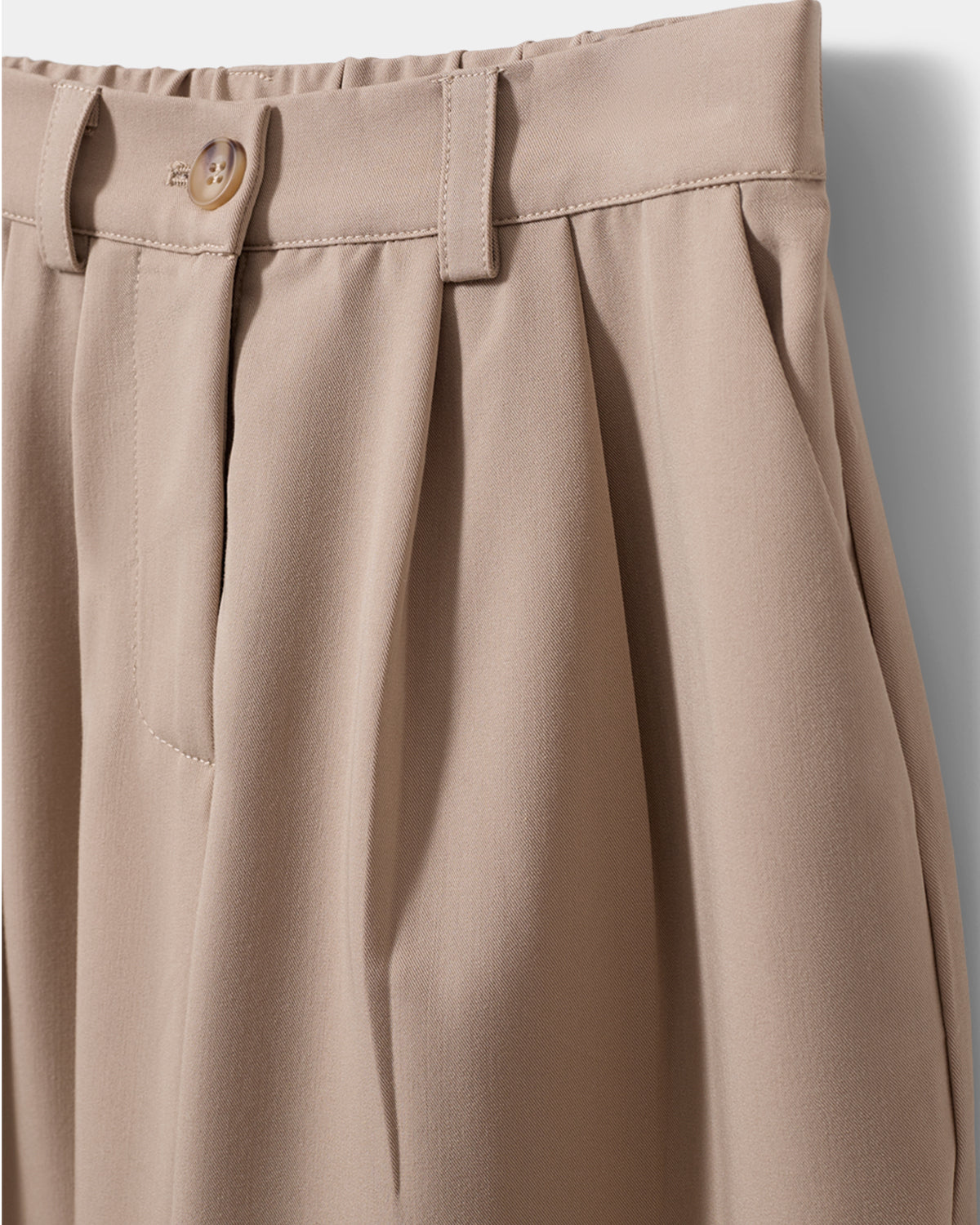 sofie-schnoor-young-malinasy-hose-beige-gerade-b-gelfalte image 3