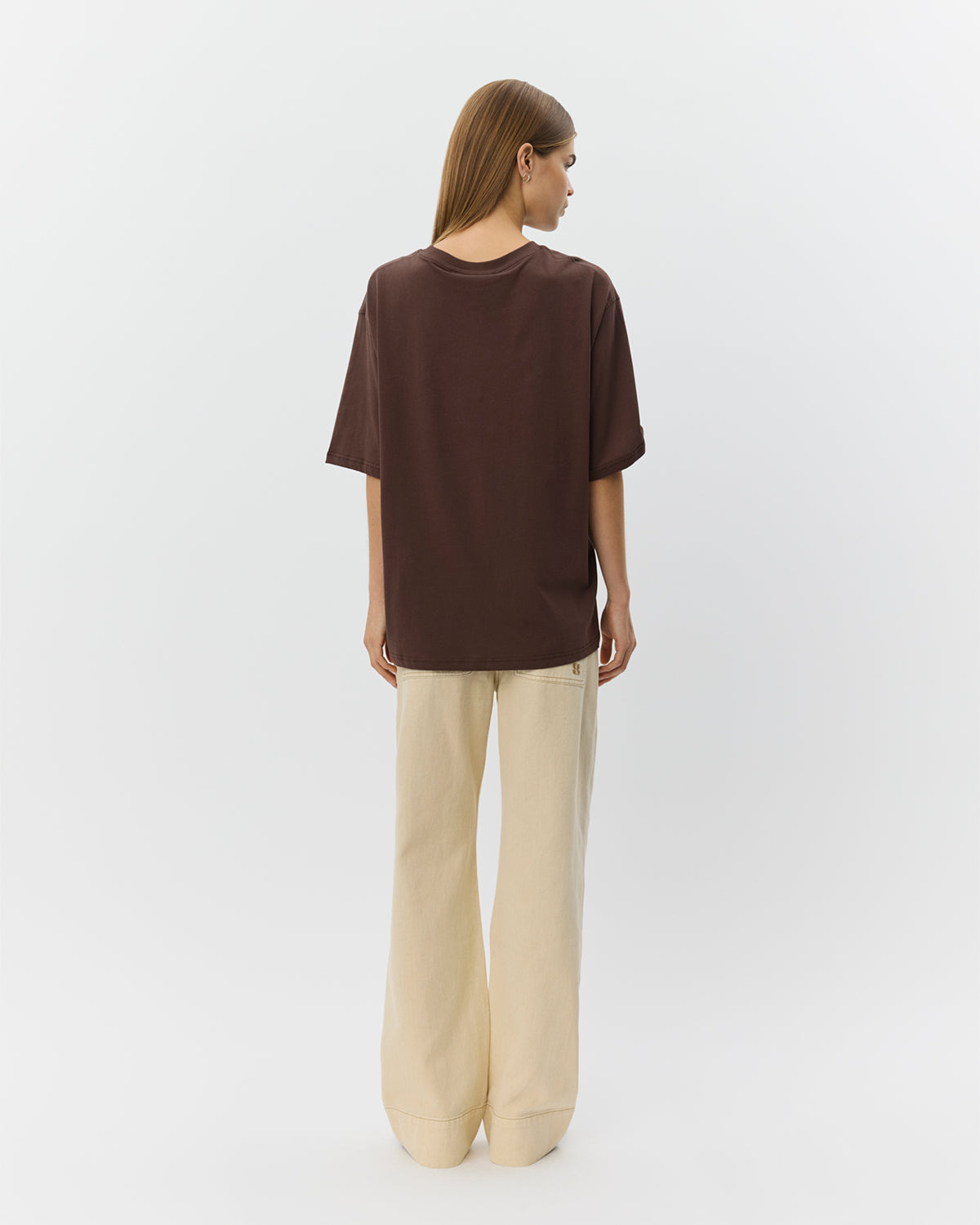 sofie-schnoor-women-maesw-t-shirt-dunkelbraun-oversize image 4