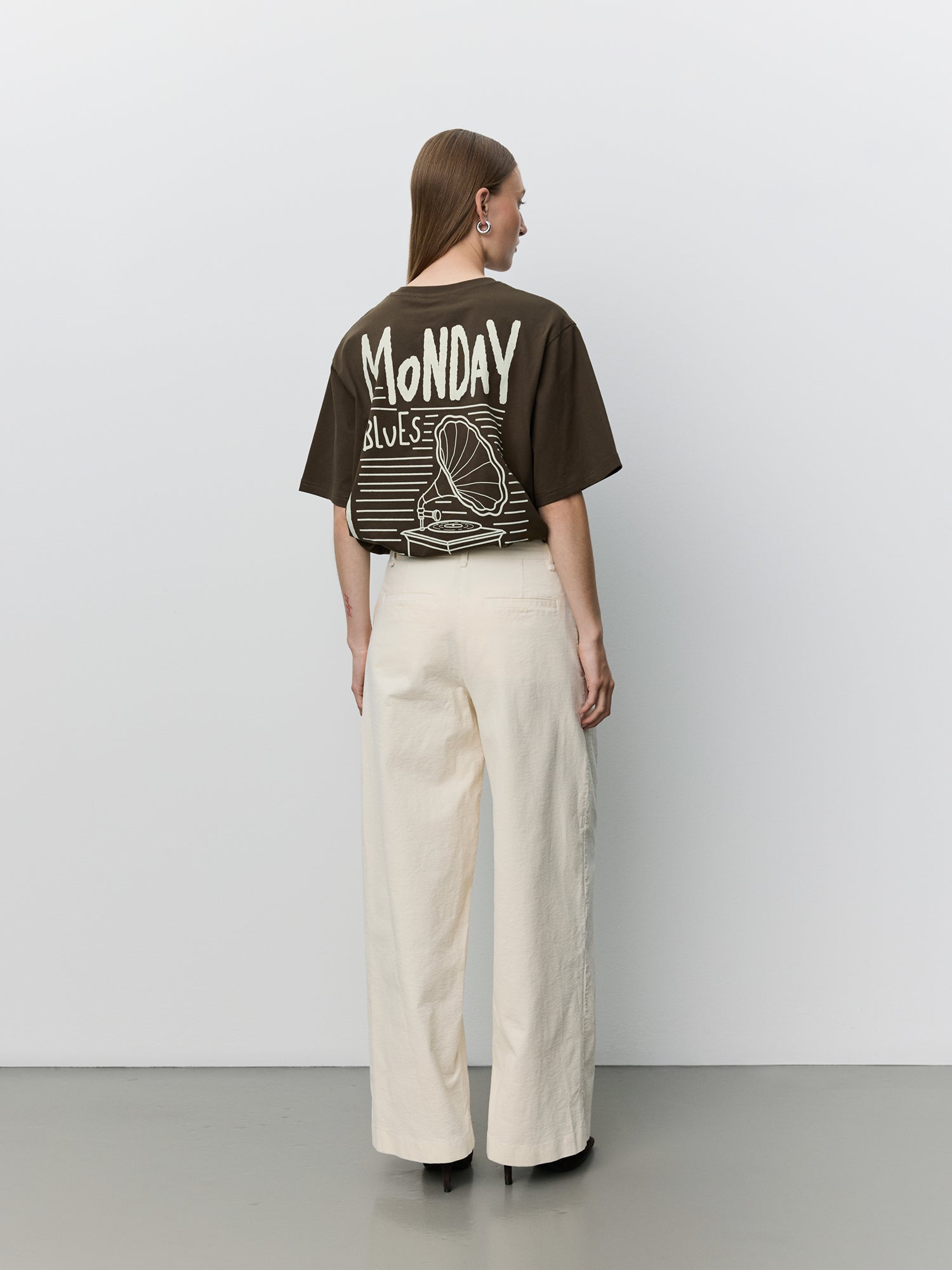 sofie-schnoor-women-maesw-t-shirt-braun-baumwolle image 4