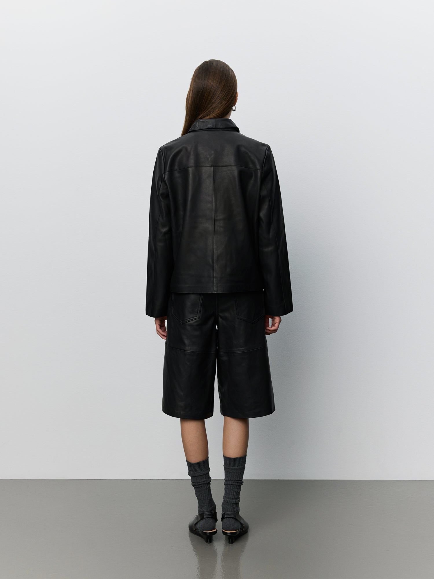sofie-schnoor-women-martinasw-lederjacke-schwarz-lammleder image 4