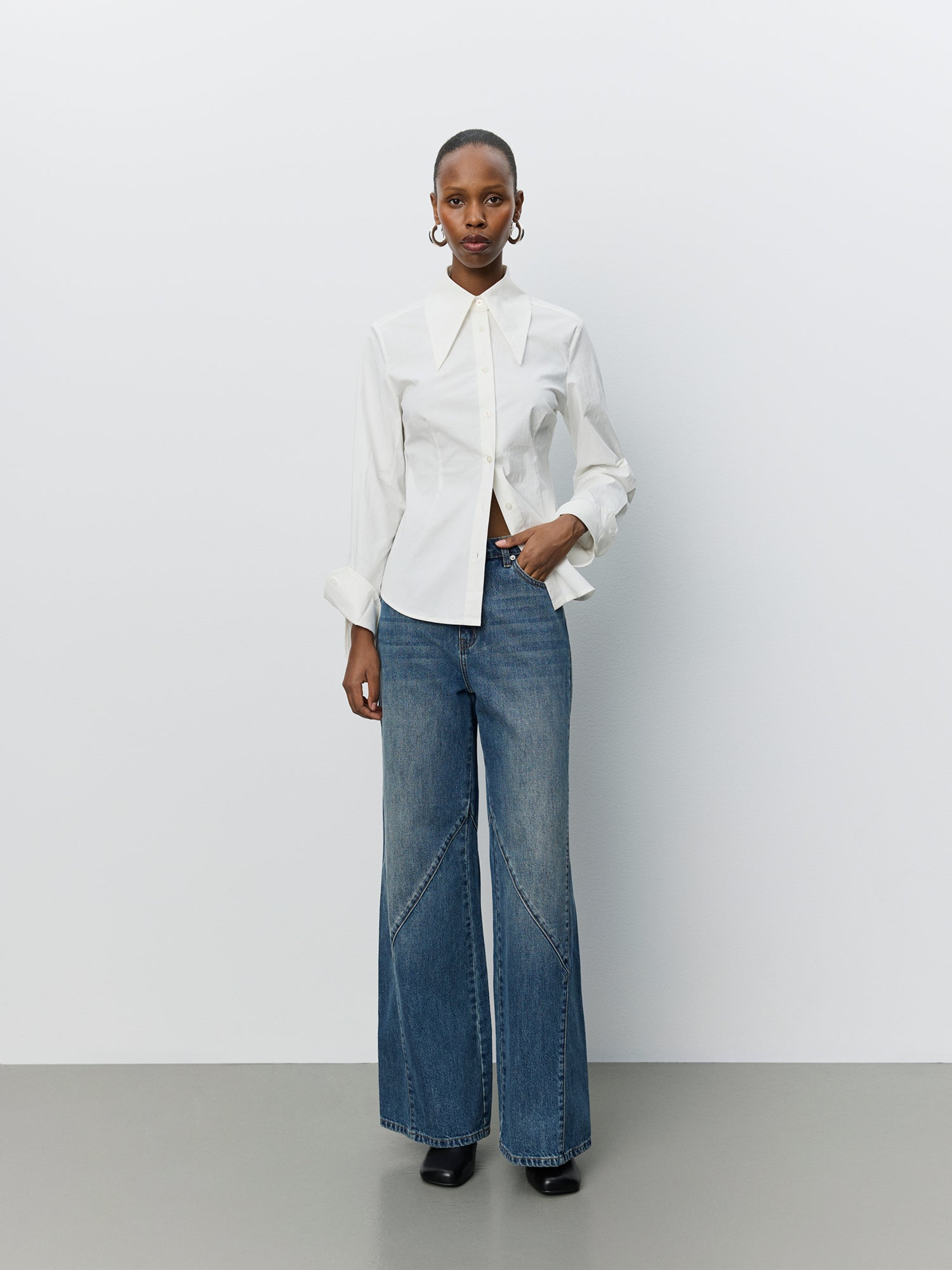 sofie-schnoor-women-wildissw-fitted-shirt-off-white-baumwolle image 2