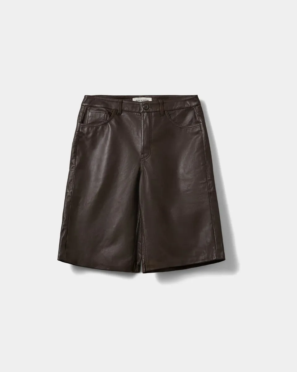 sofie-schnoor-vokesw-ledershorts-damen-dunkelbraun image 1