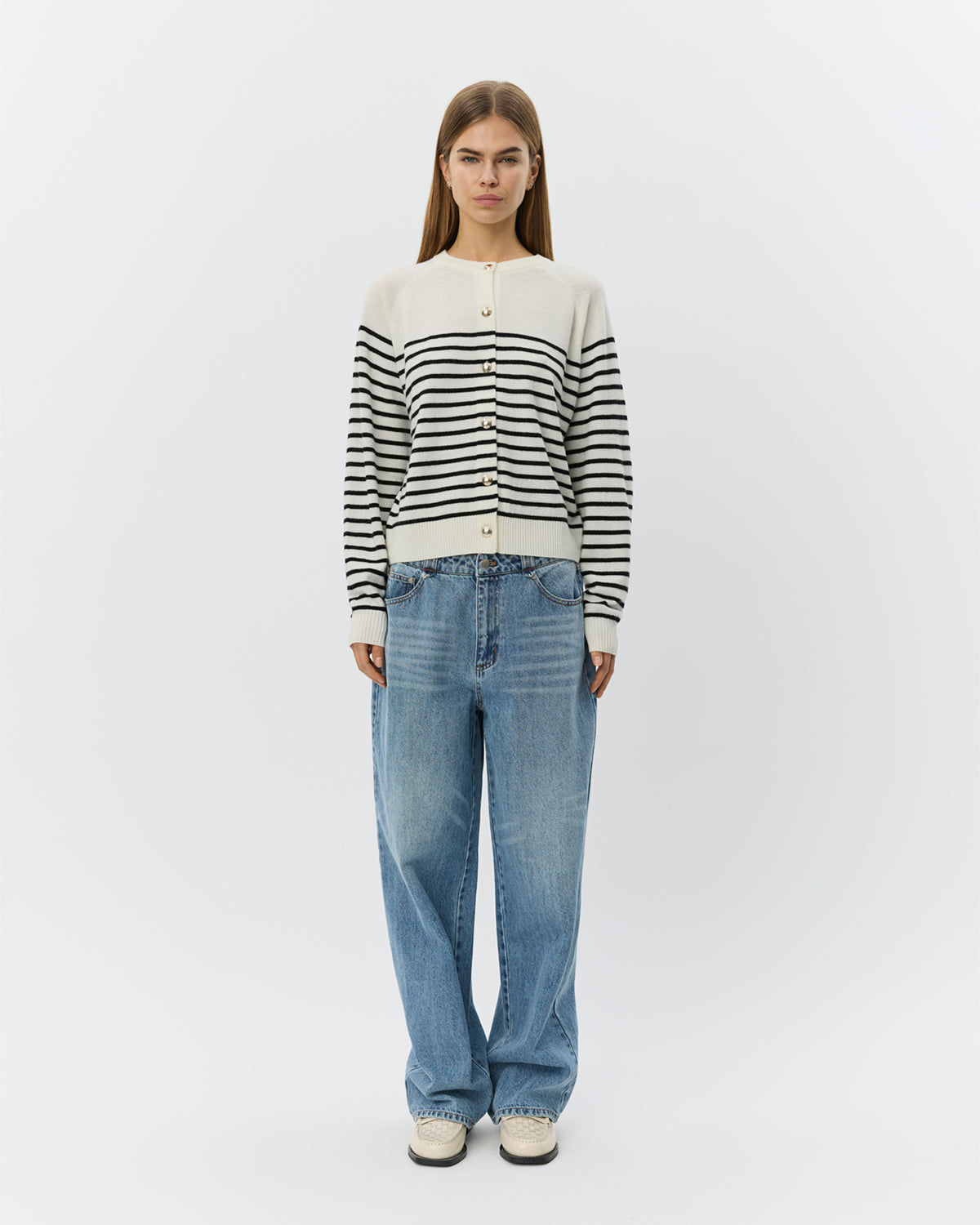 sofie-schnoor-women-joannasw-strickjacke-off-white-wolle image 2