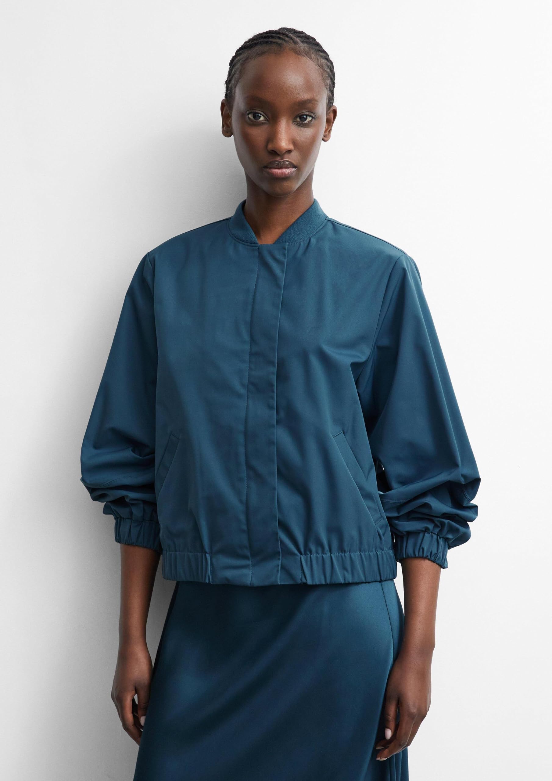 comma-jackets-indoor-jacke-nylon-boxy-bomberkragen image 6
