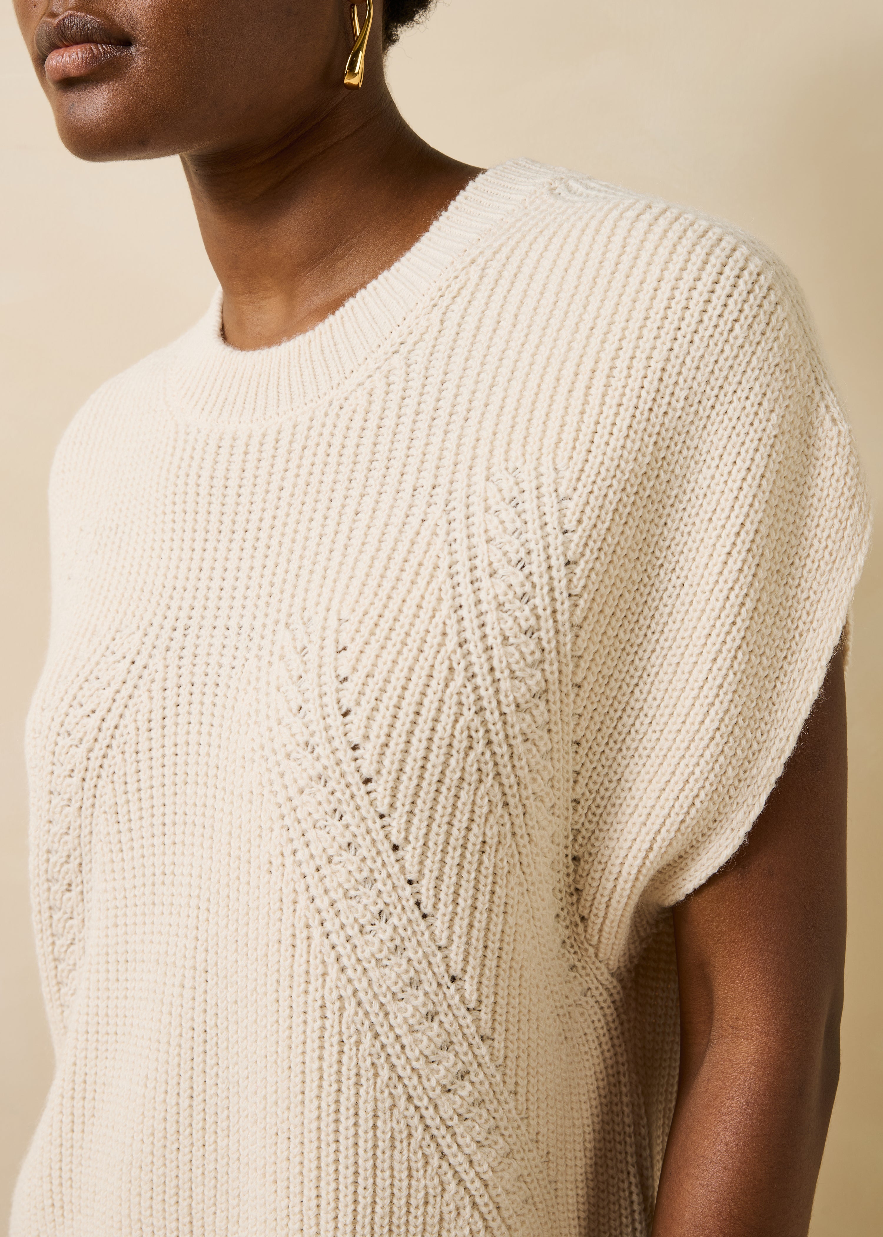 la-f-e-marabout-e-galea-pullover-ecru-wolle-alpaka-kurzarm image 5