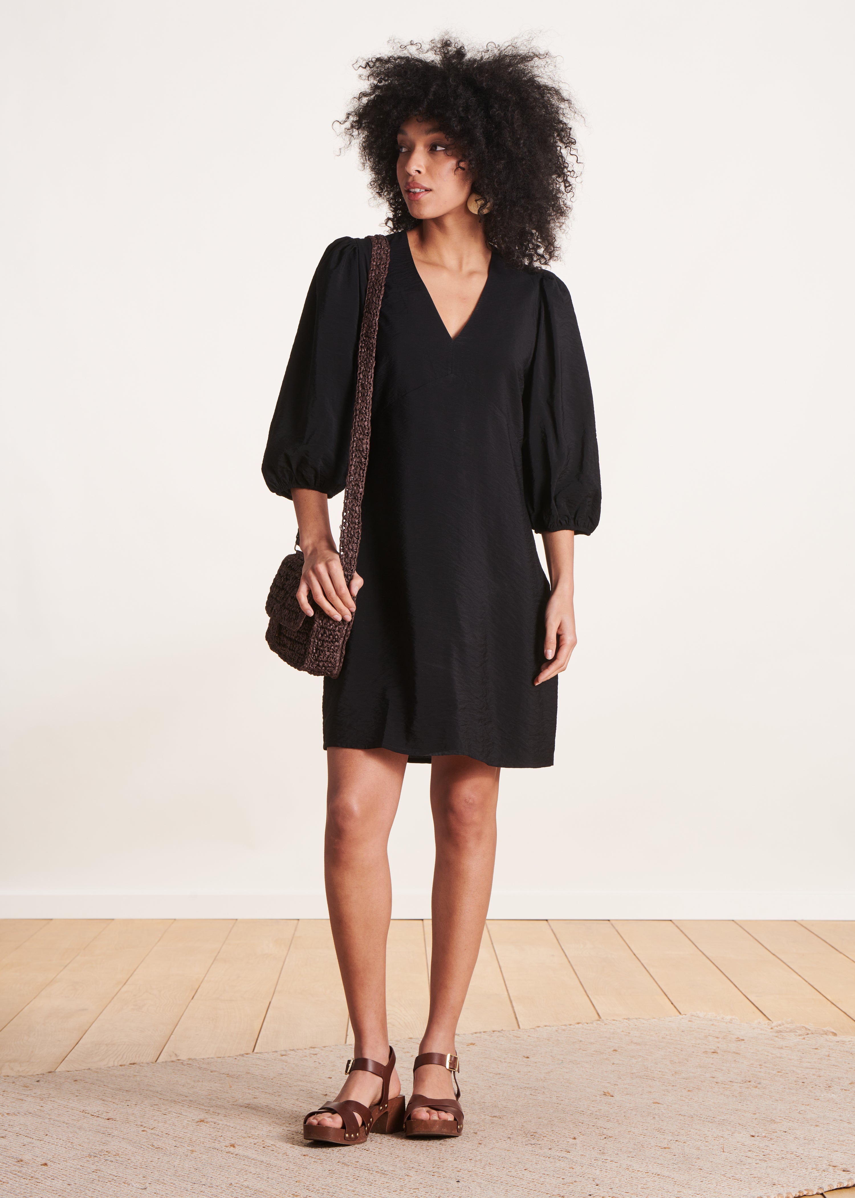 la-f-e-marabout-e-robes-schwarzes-kleid-langarm-gr-38 image 1