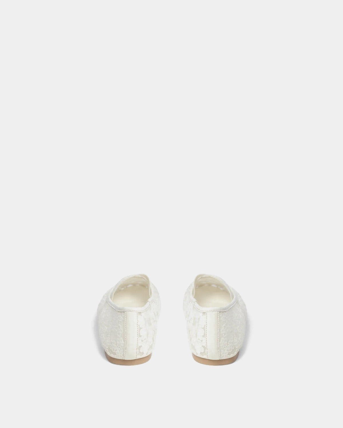 sofie-schnoor-young-agina-ballerina-off-white-spitze image 4