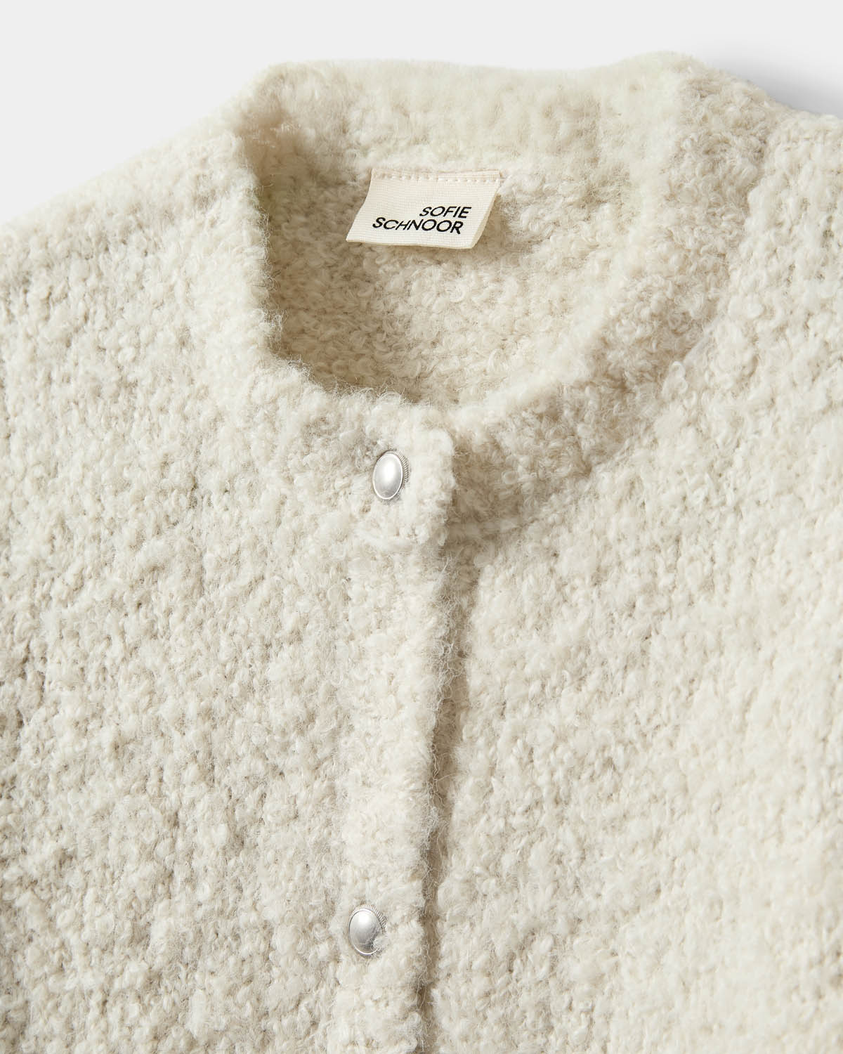 sofie-schnoor-young-kyrasy-g264220-strickjacke-off-white image 3