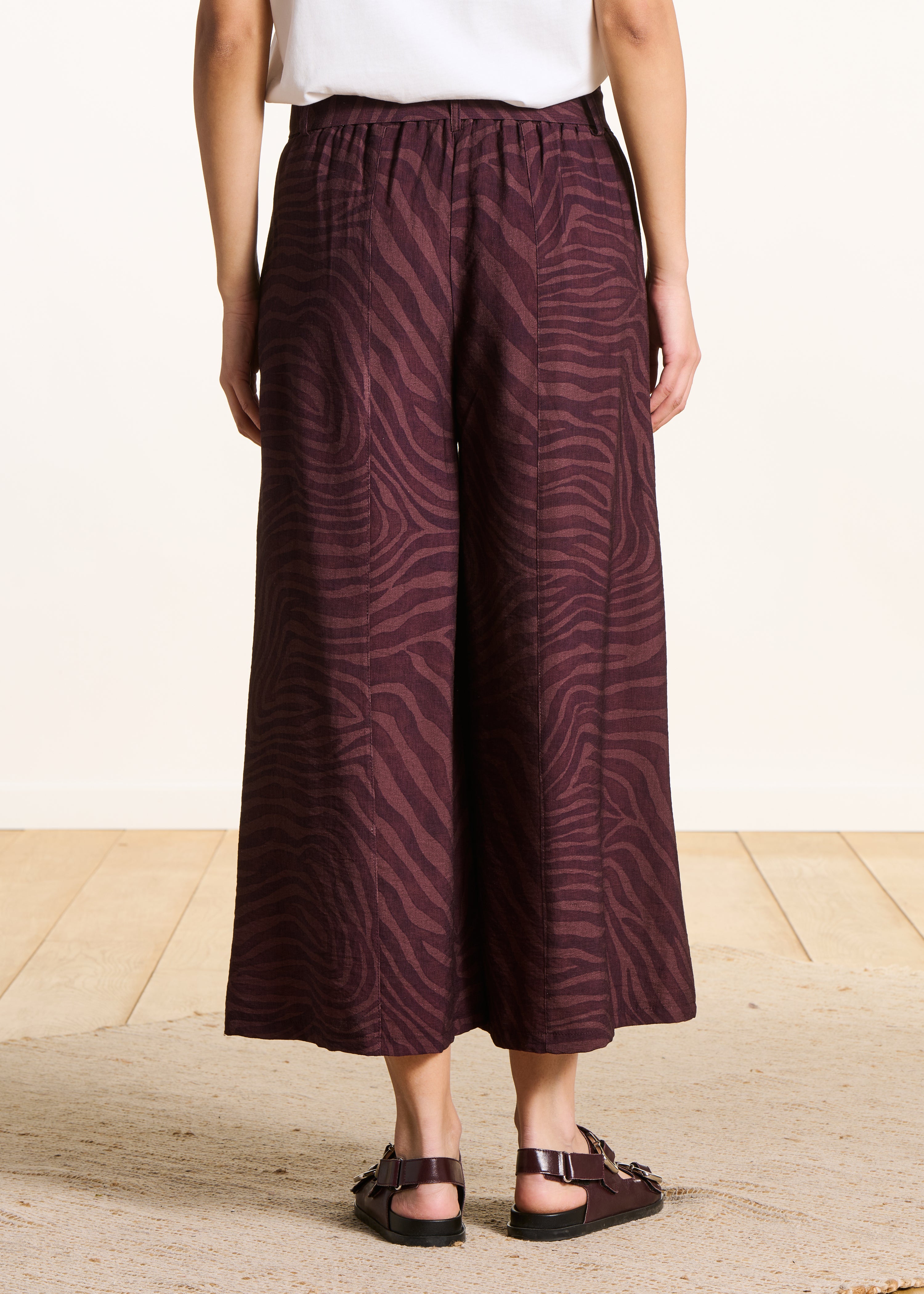 la-f-e-marabout-e-fari-7-8-hose-braun-animalprint-weit image 3