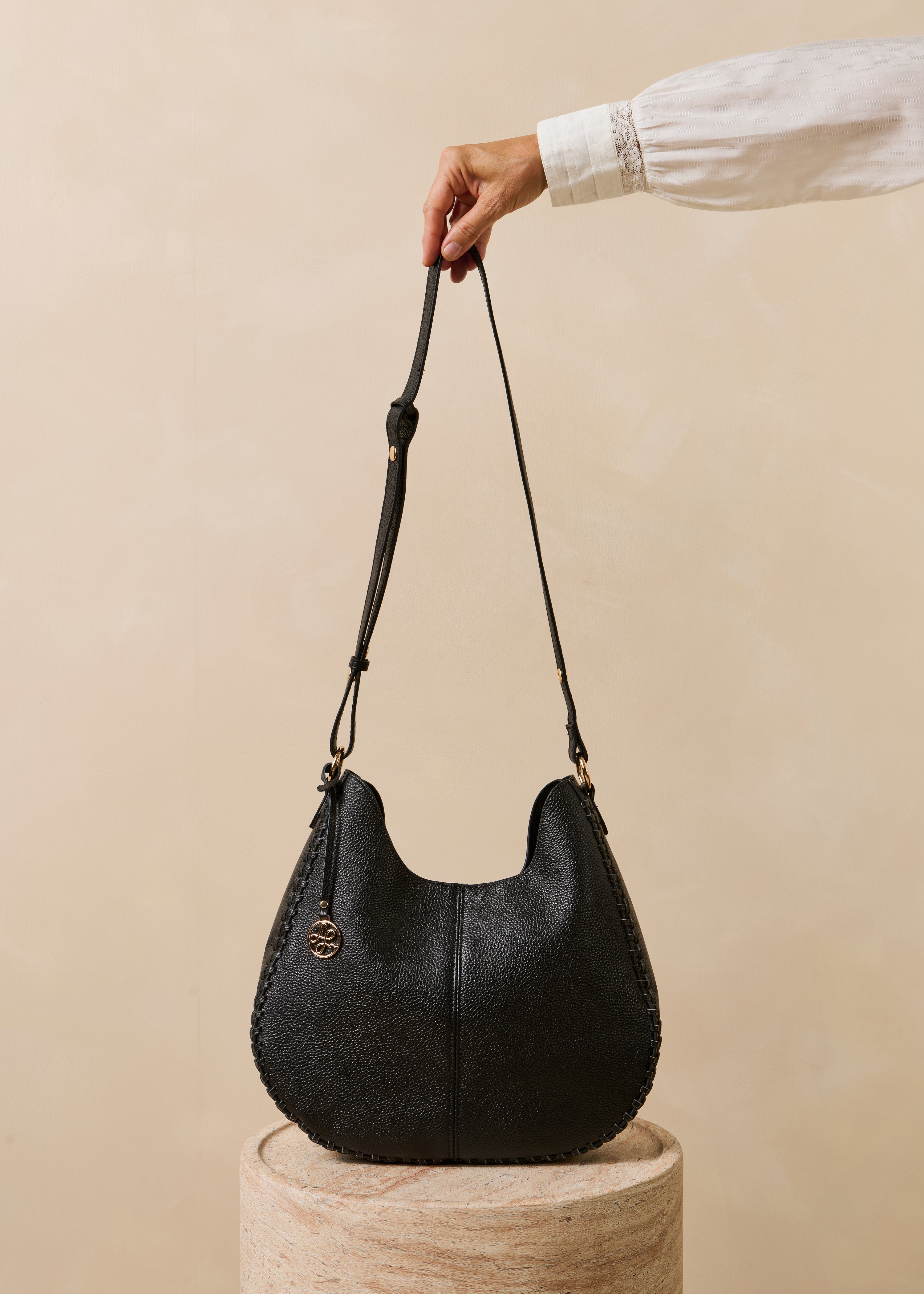 la-f-e-marabout-e-elsie-tasche-hobo-leder-schwarz-tu image 1