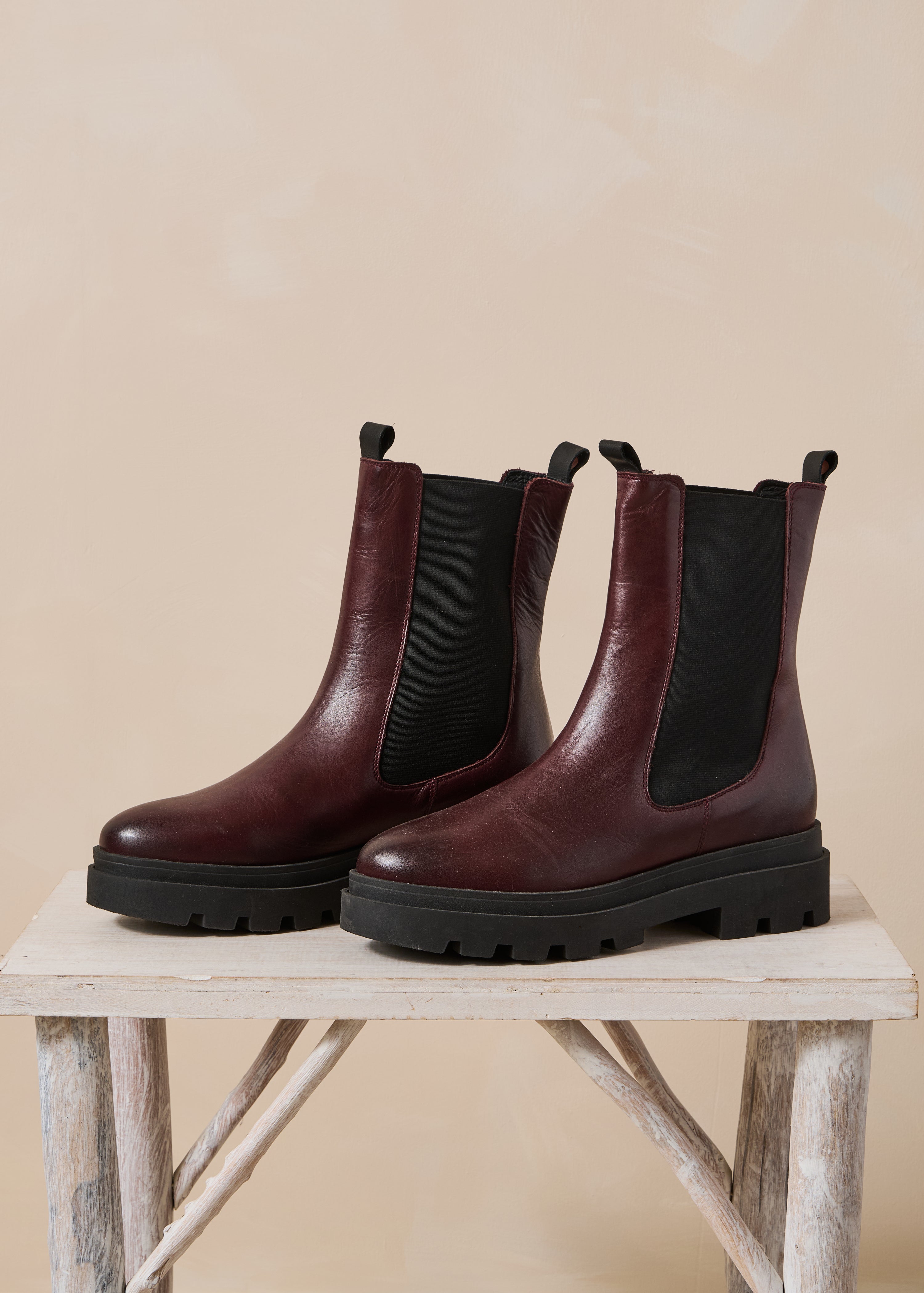 la-f-e-marabout-e-grabel-chelsea-boots-leder-bordeaux image 1