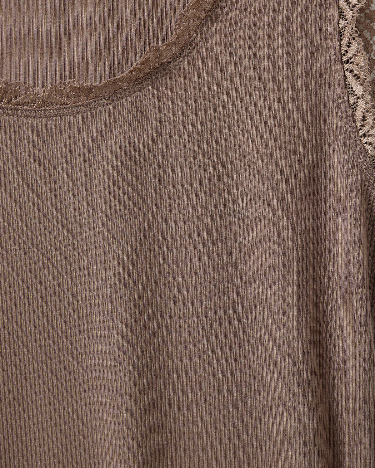 sofie-schnoor-women-ulrikkesw-top-braun-viskose-spitze image 7