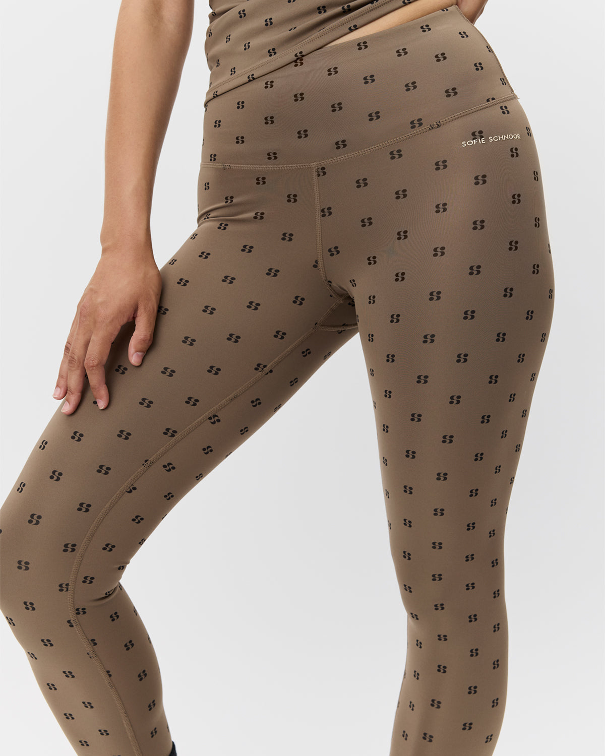 sofie-schnoor-sport-avalinasw-leggings-mittelbraun-slimfit image 5