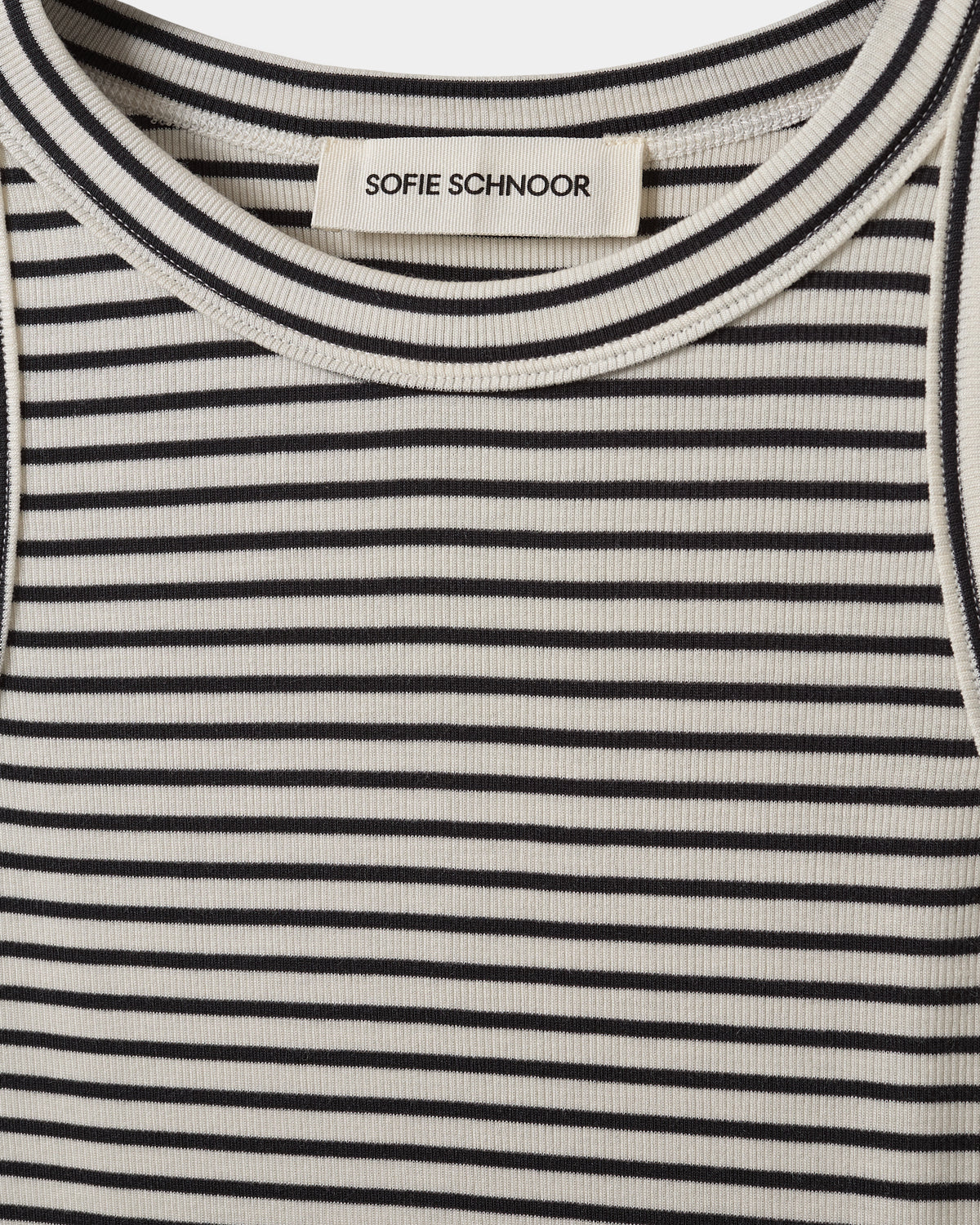 sofie-schnoor-julliesw-stripe-top-offwhite-slim-fit image 7
