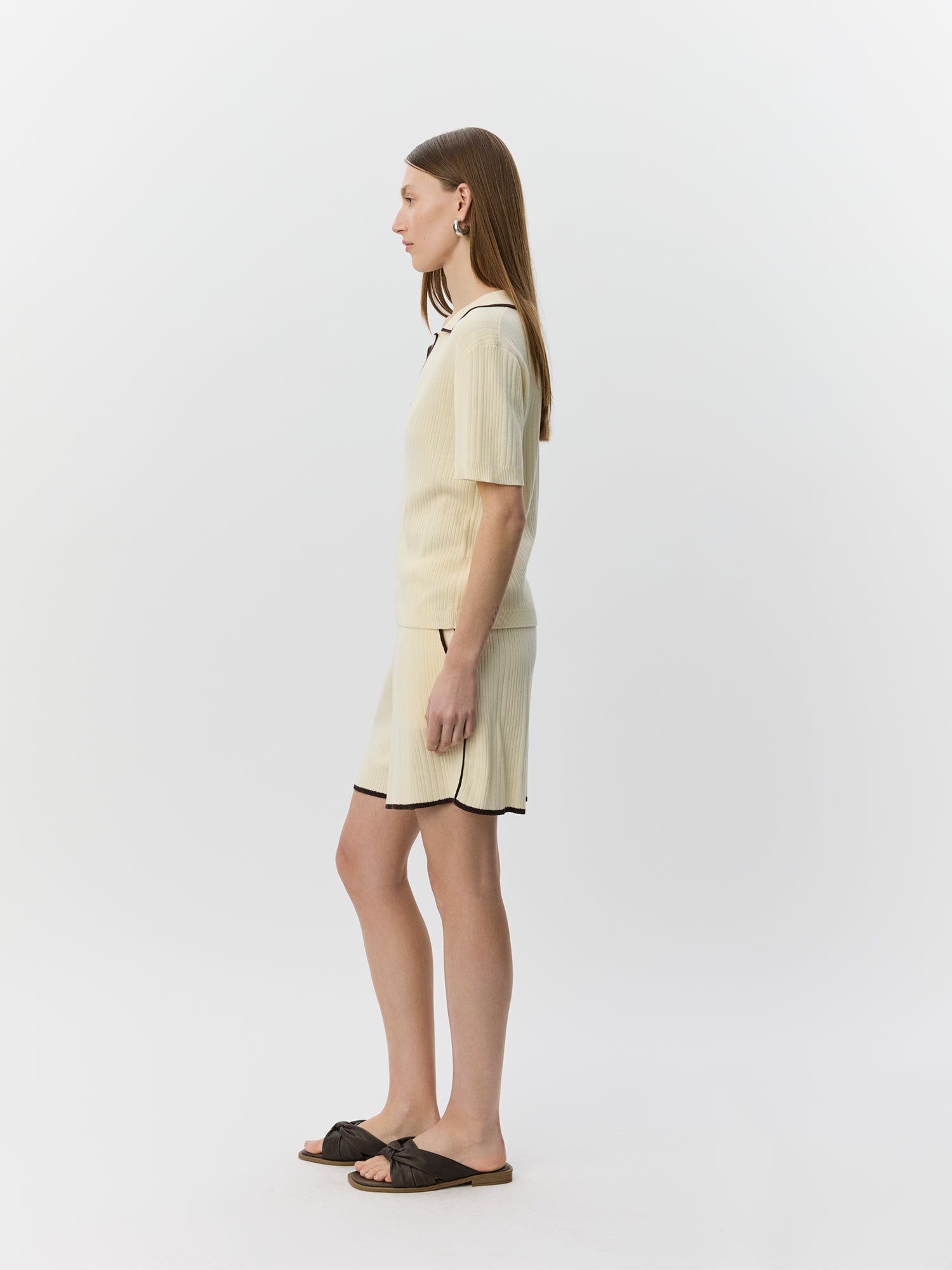 sofie-schnoor-women-joliesw-shorts-off-white-strick image 3