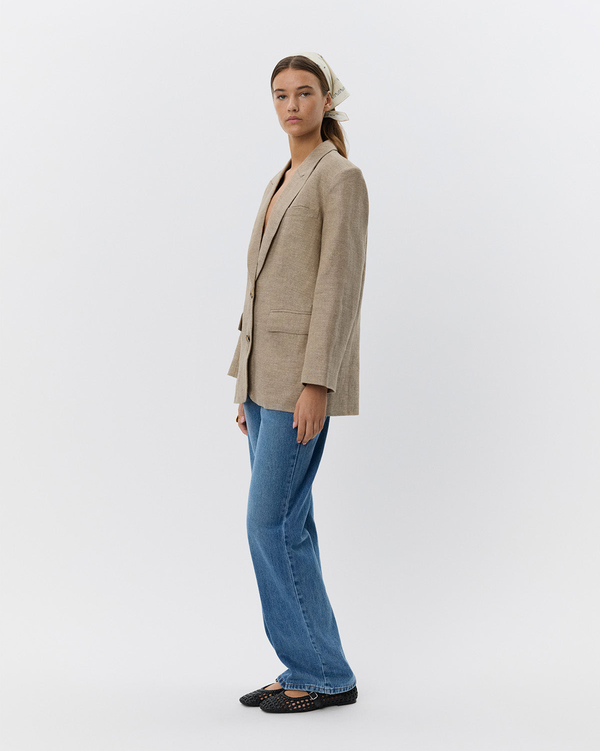 sofie-schnoor-lovellesw-leinen-blazer-hellbraun image 3