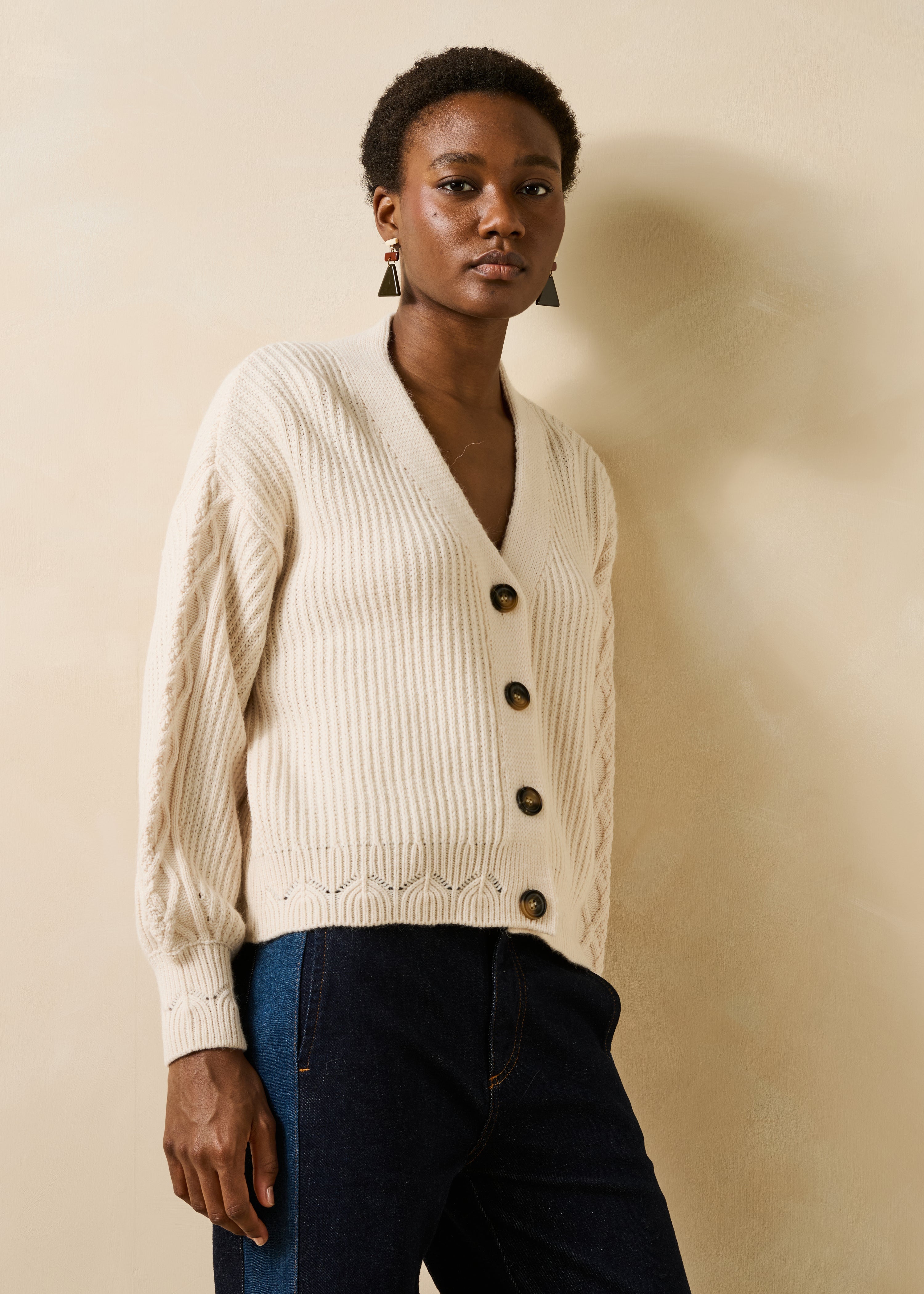 la-f-e-marabout-e-gastel-strickjacke-ecru-wolle-alpaka image 1