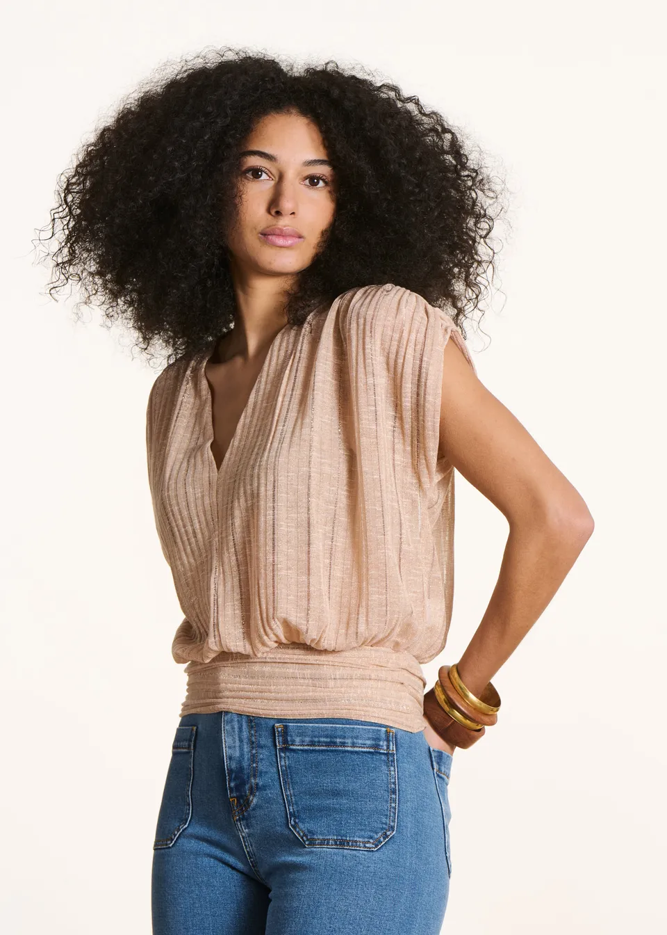 la-f-e-marabout-e-finca-t-shirt-beige-v-ausschnitt-m image 1