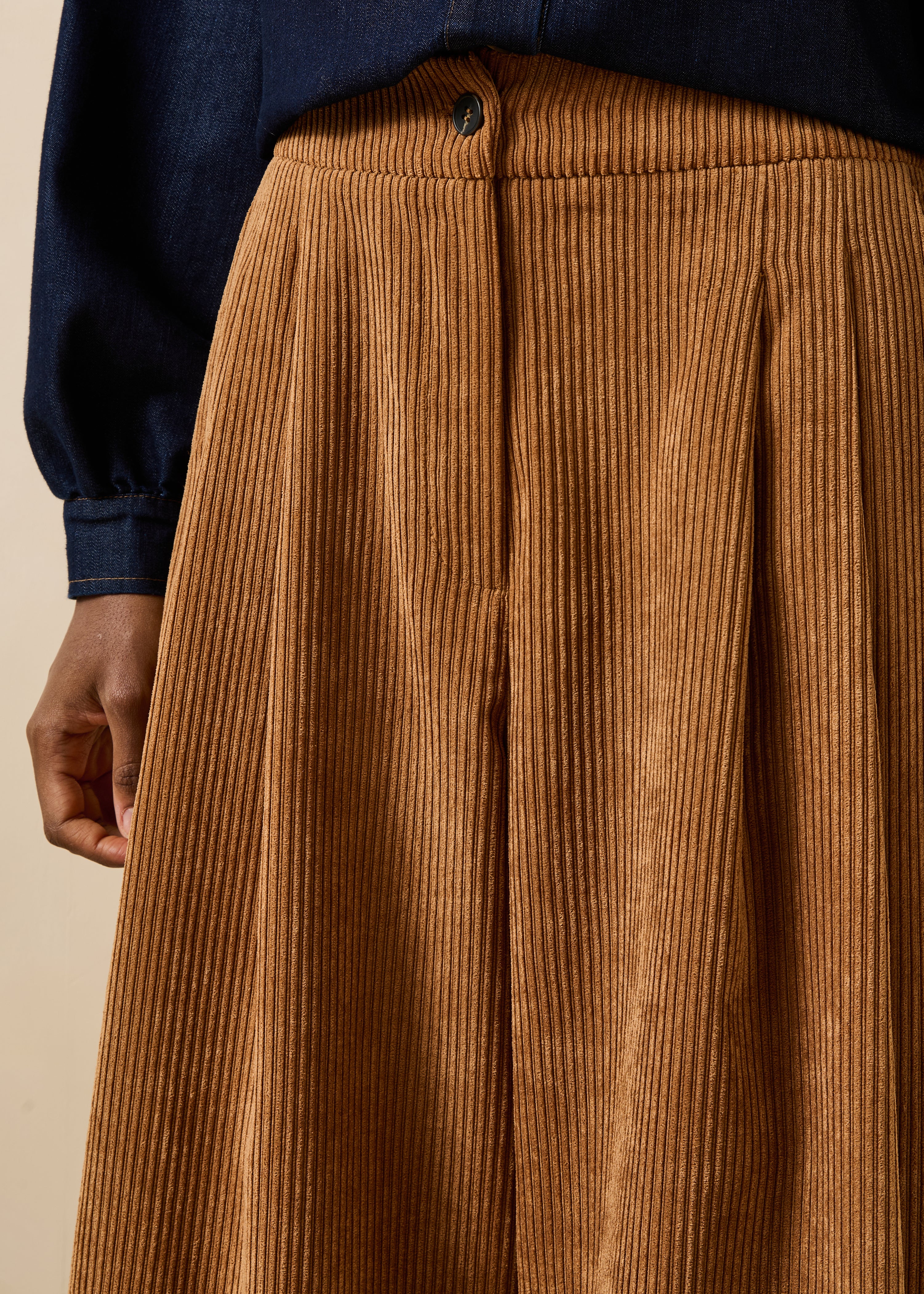 la-f-e-marabout-e-geneve-cordhose-cognac-weites-bein image 5