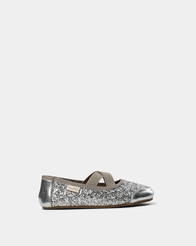 sofie-schnoor-kids-neliask-hausschuhe-silver-glitzer image 1