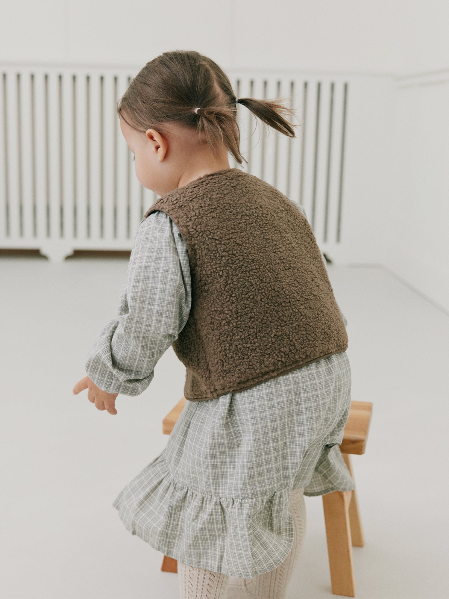 sofie-schnoor-rebakb-weste-kids-hellbraun-teddy-gr-86 image 7