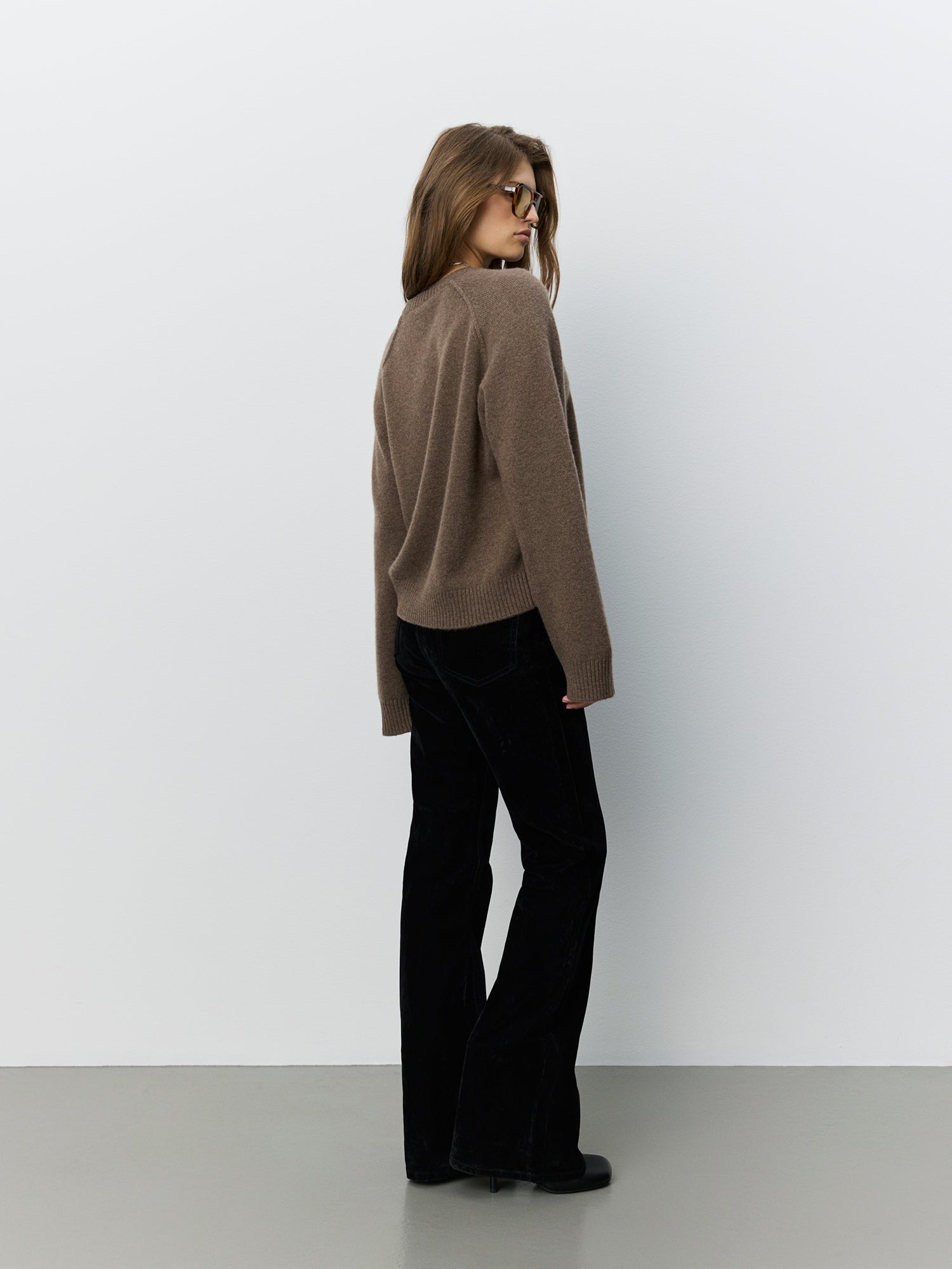 sofie-schnoor-women-floresw-cashmere-pullover-braun-melange image 4