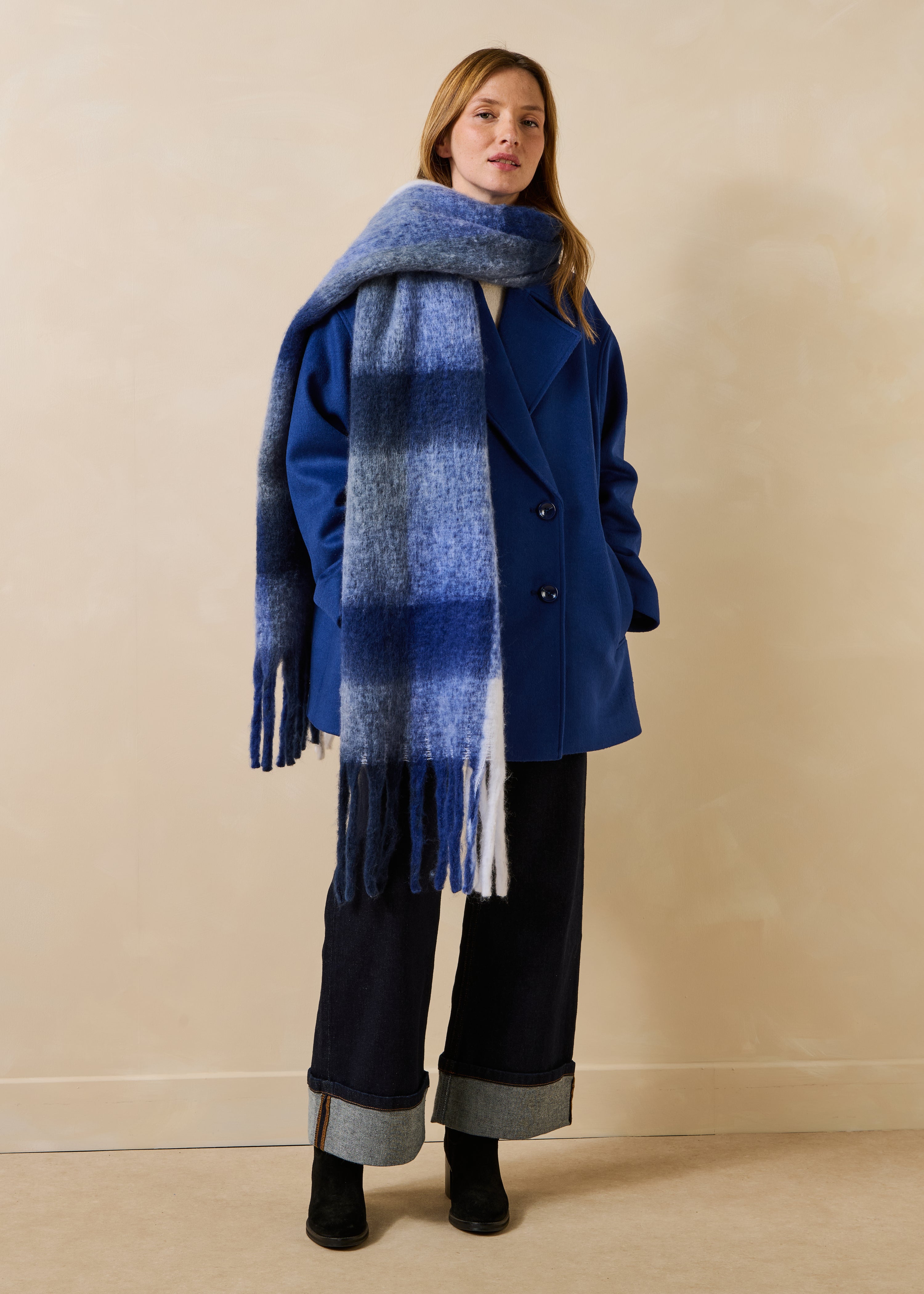 la-f-e-marabout-e-grolix-schal-kariert-blau-fransen image 3