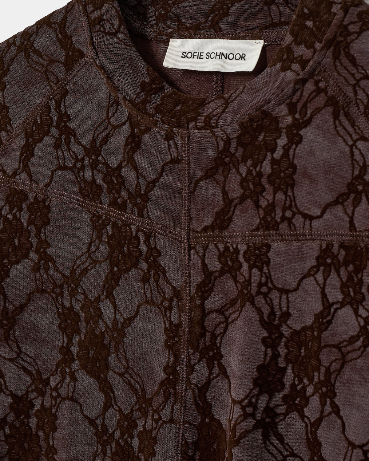 sofie-schnoor-women-spitzentop-dark-plum-samt-fitted image 7