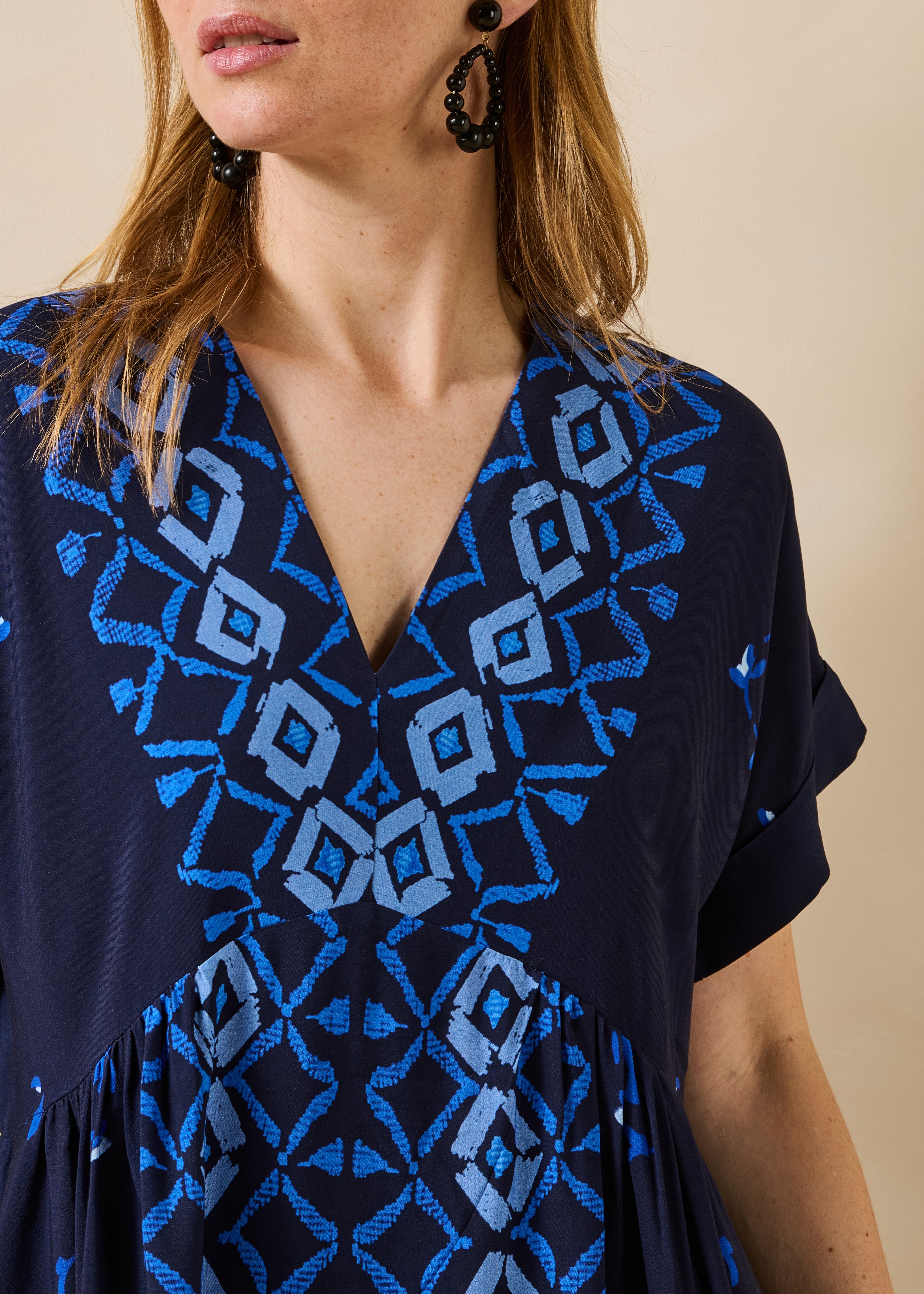 la-f-e-marabout-e-darling-kleid-blau-lang-v-ausschnitt image 5