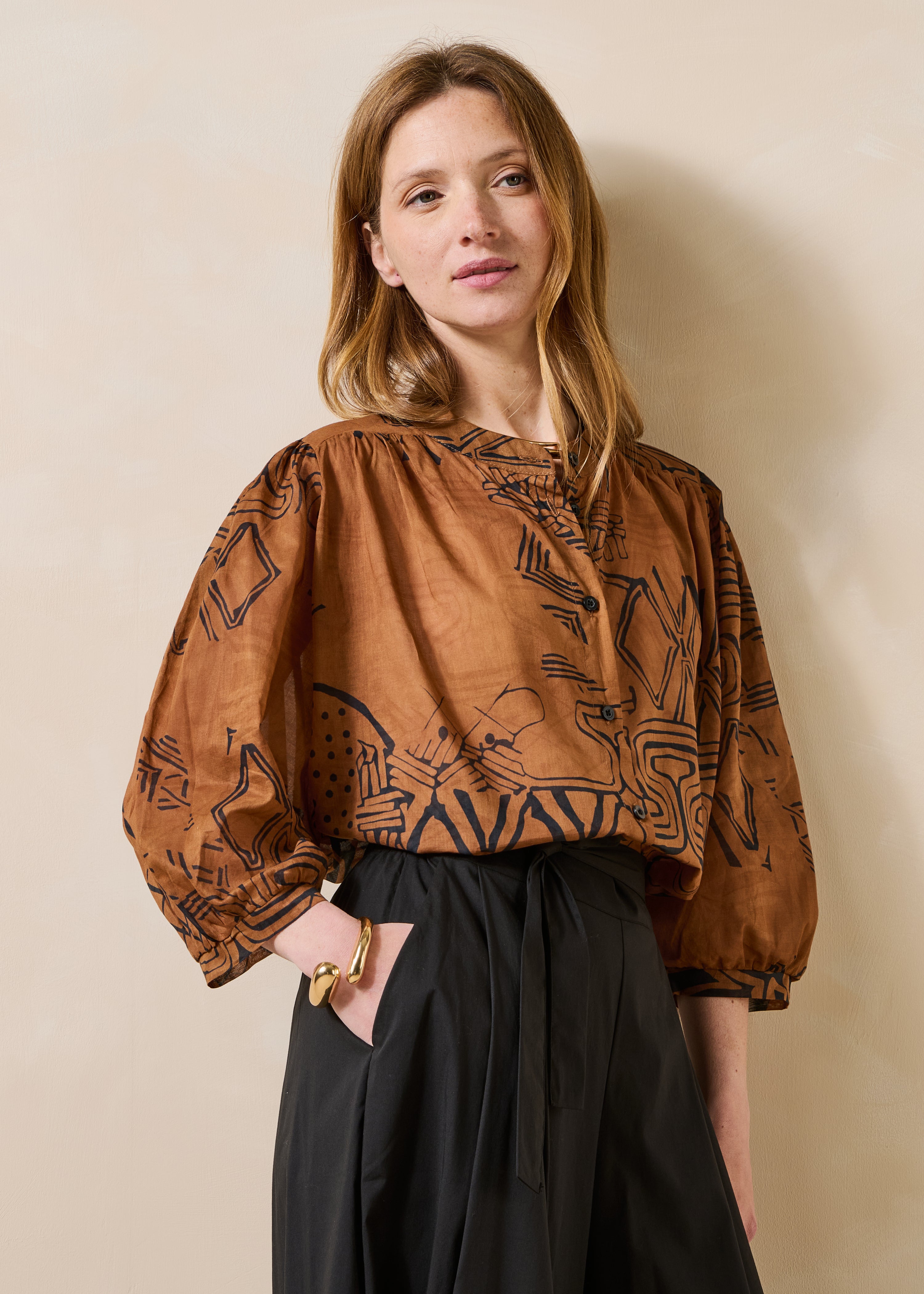 la-f-e-marabout-e-douwina-bluse-damen-braun-voile-3-4-arm image 1